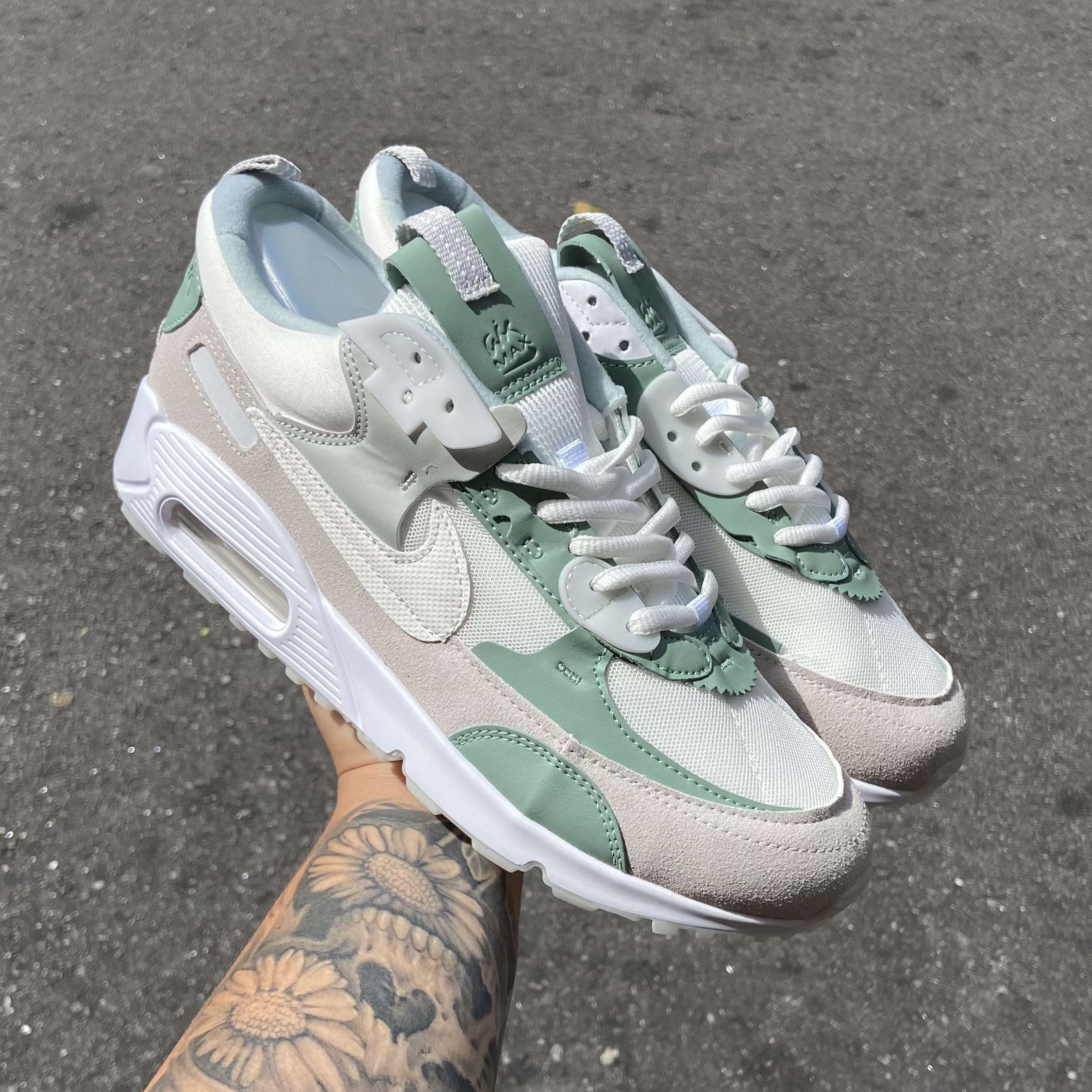 Air Max 90 Futura White Olive Aura