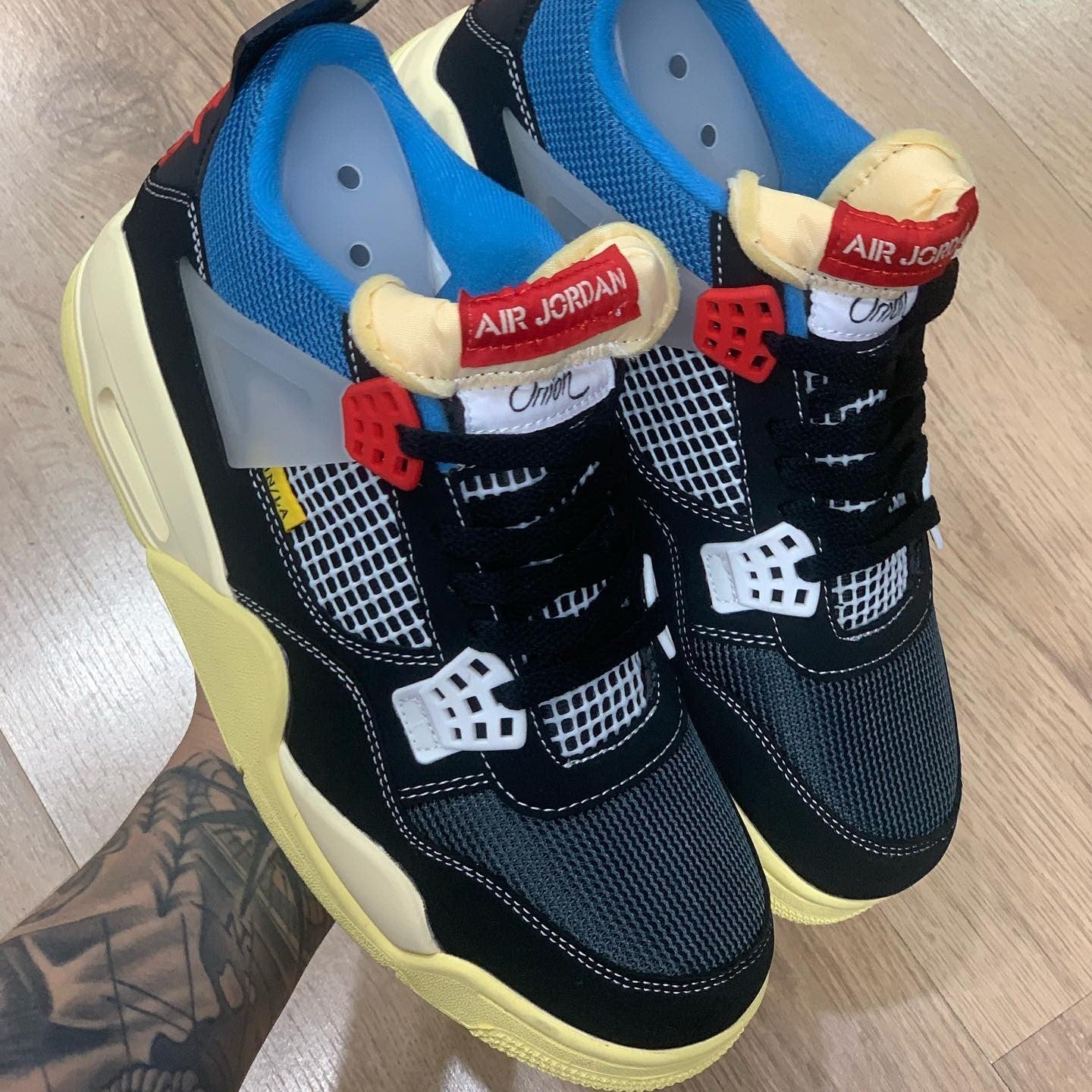 Air Jordan 4 Retro Off Noir