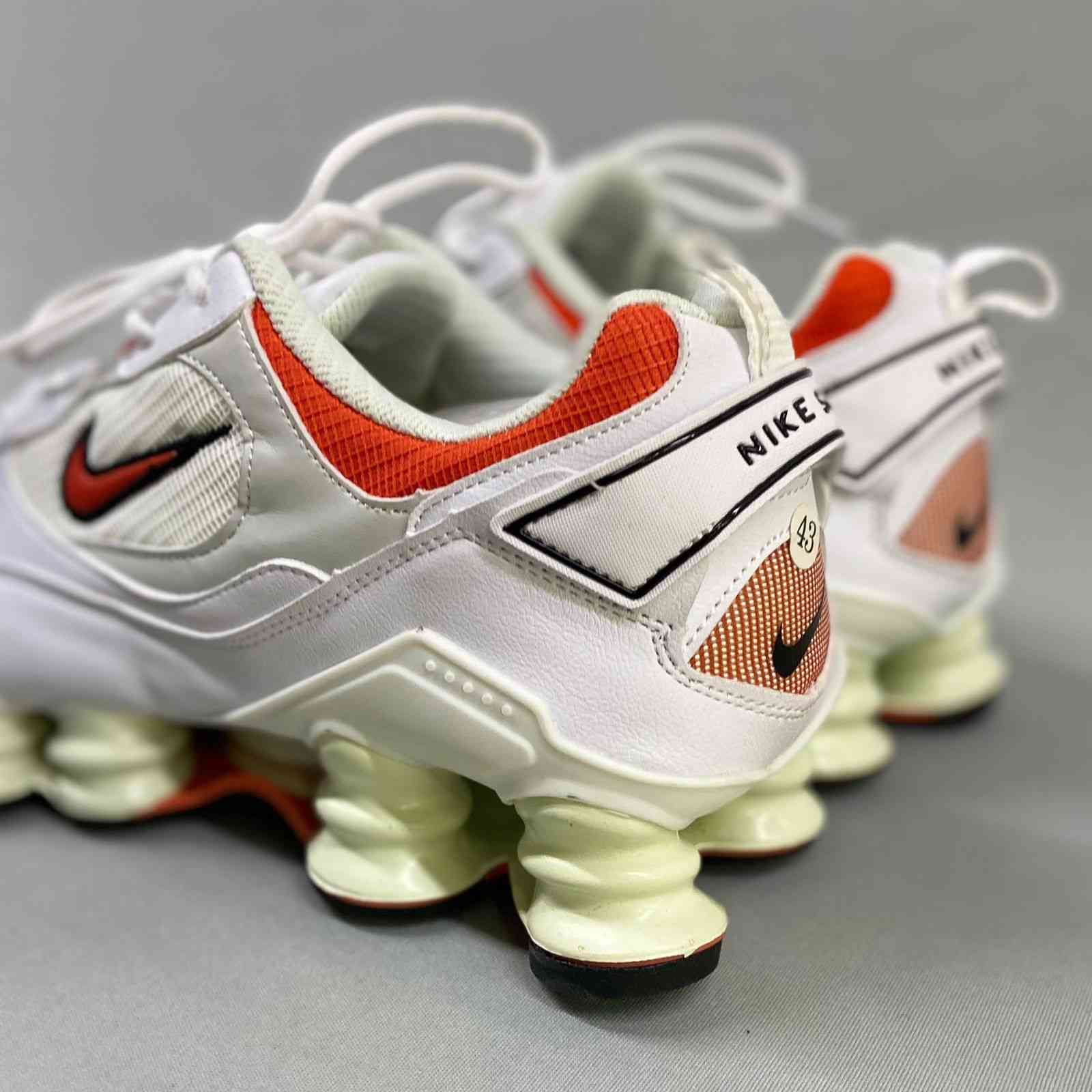 Shox TL Nova Women White-Team Orange Spruce