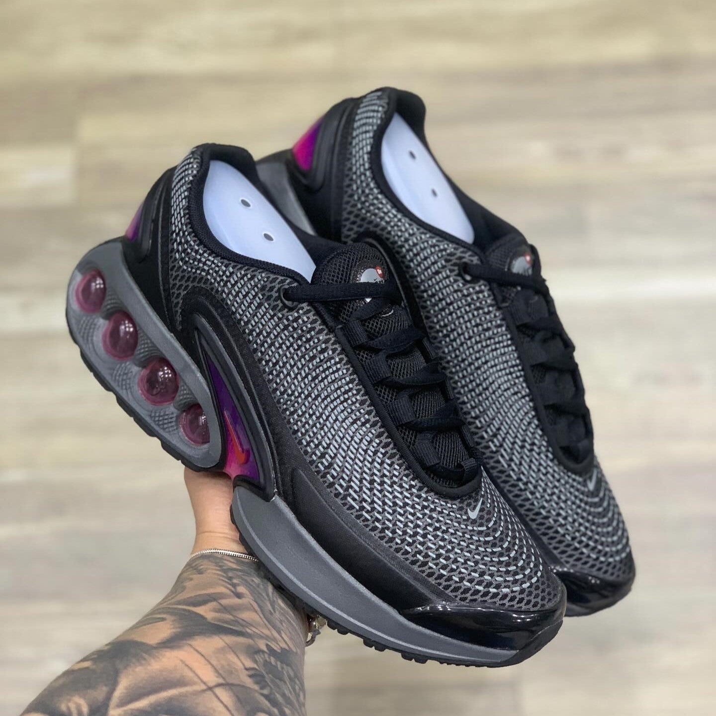 Air Max DN Anthracite Light Crimson