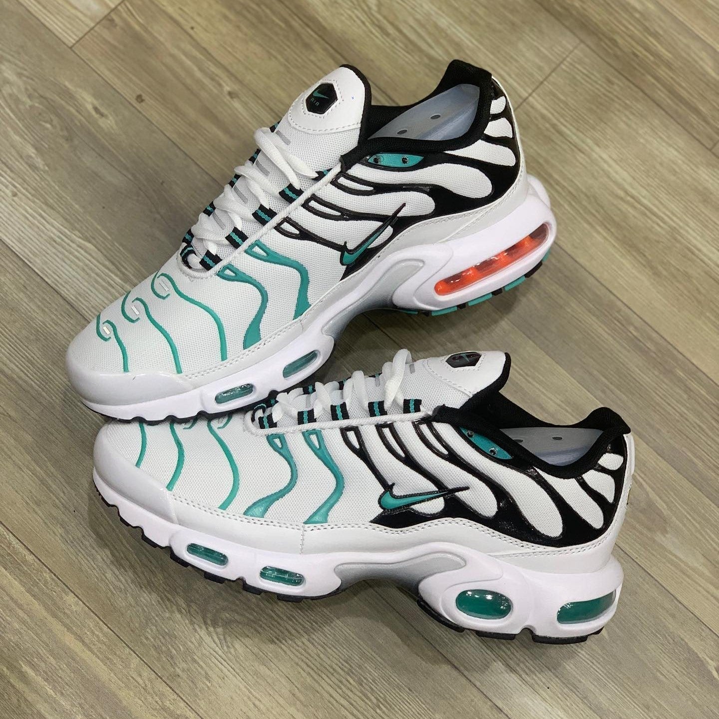 Air Max Plus TN Atmos White Hyper Jade