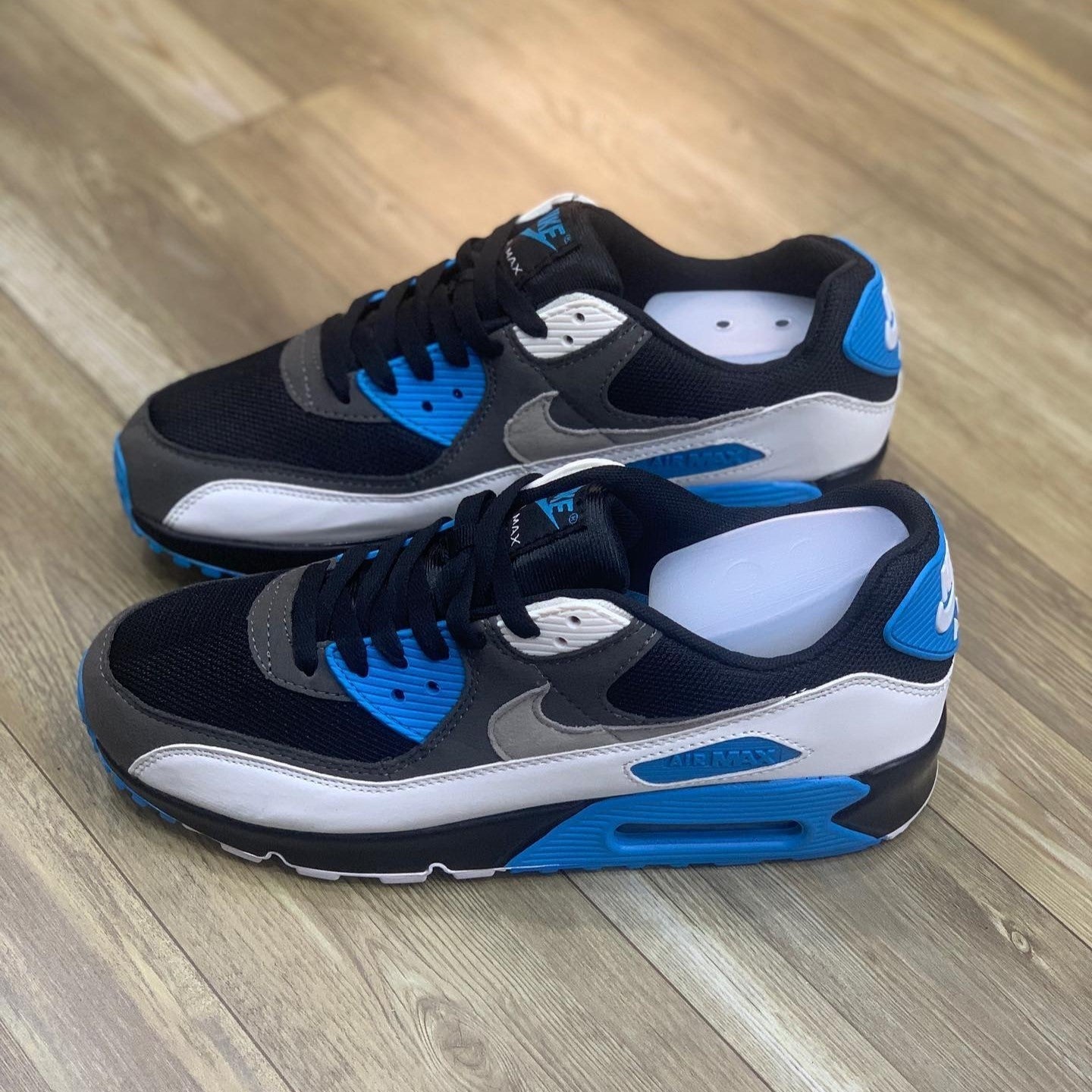 Air Max 90 Reverse Laser Blue