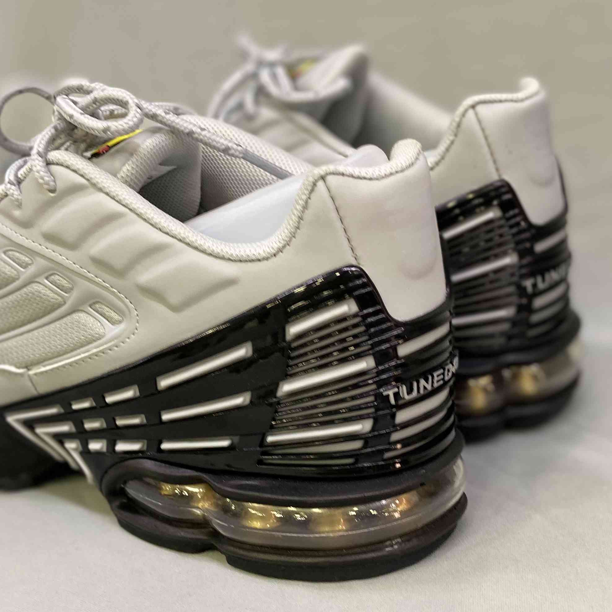 Air Max Plus TN 3 Light Bone University Gold