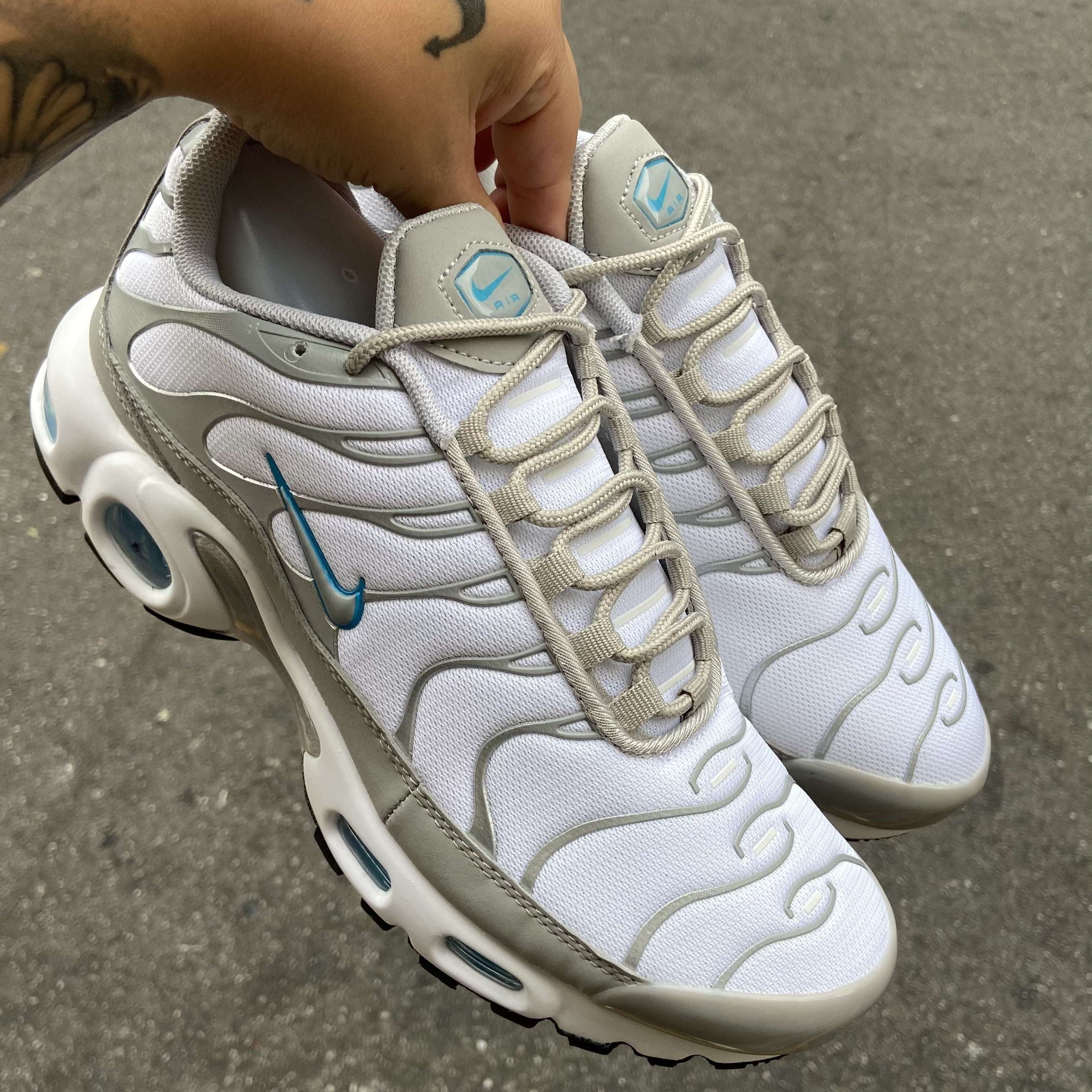 Air Max Plus White Laser Blue