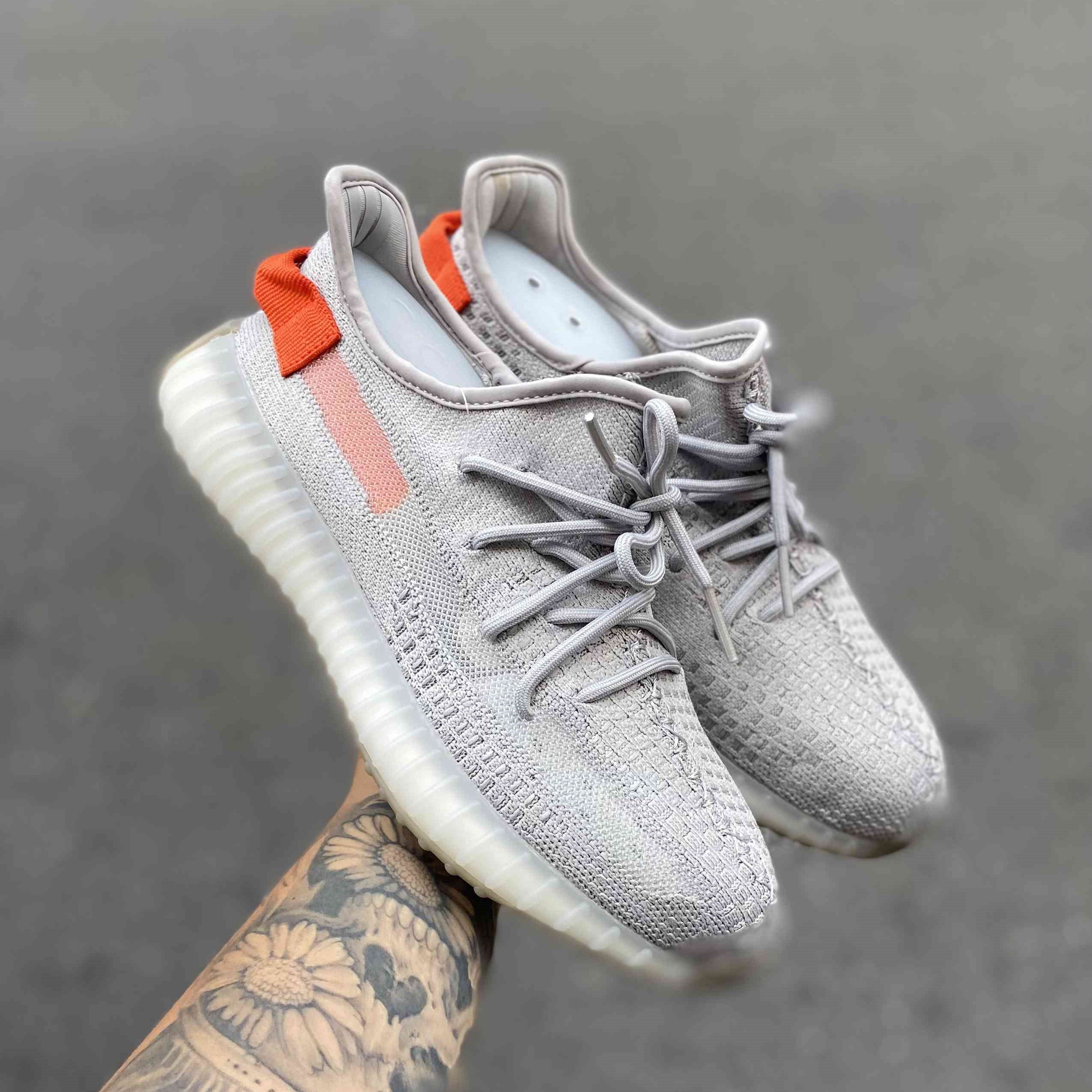Yeezy Boost 350 v2 Tail Light