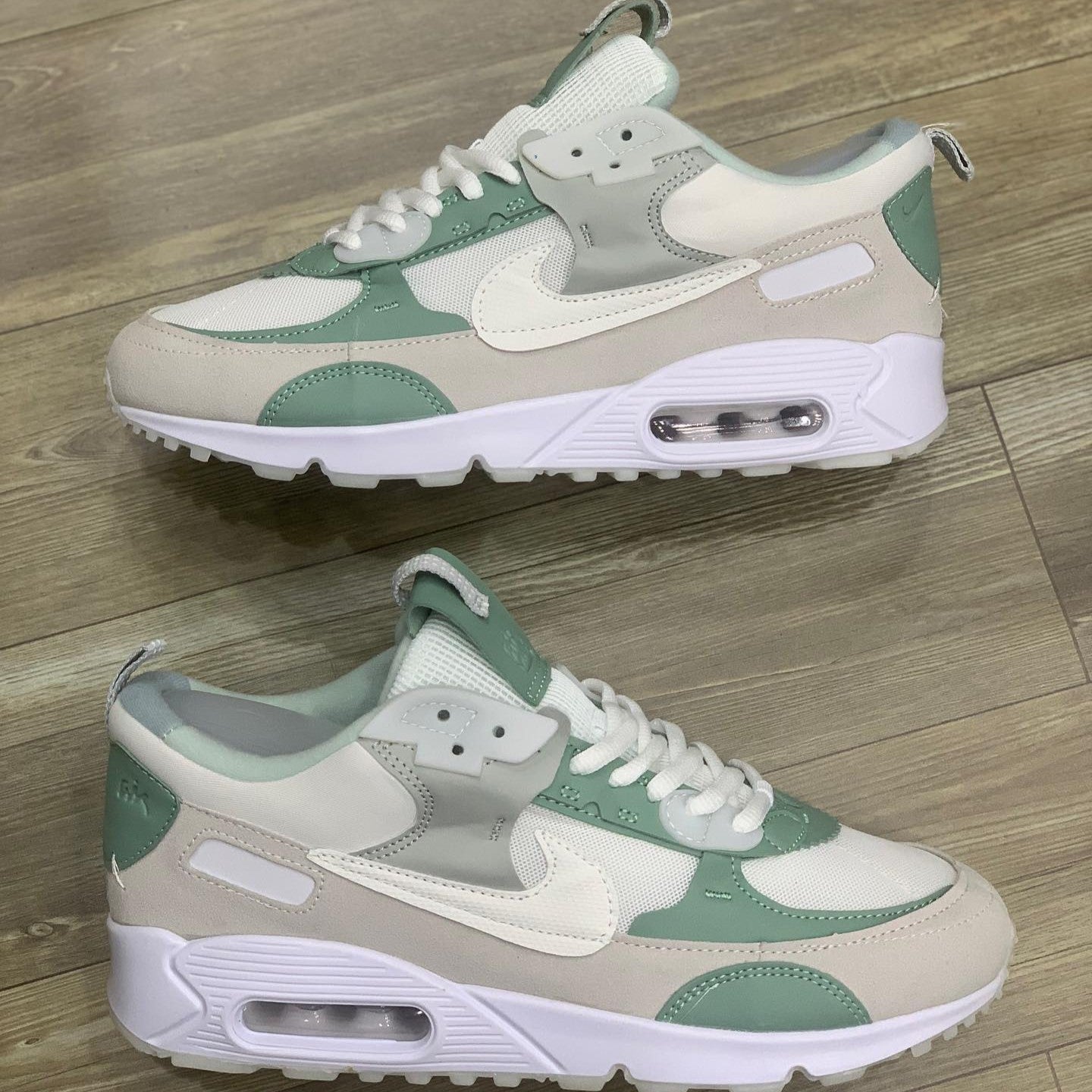Air Max 90 Futura White Olive Aura