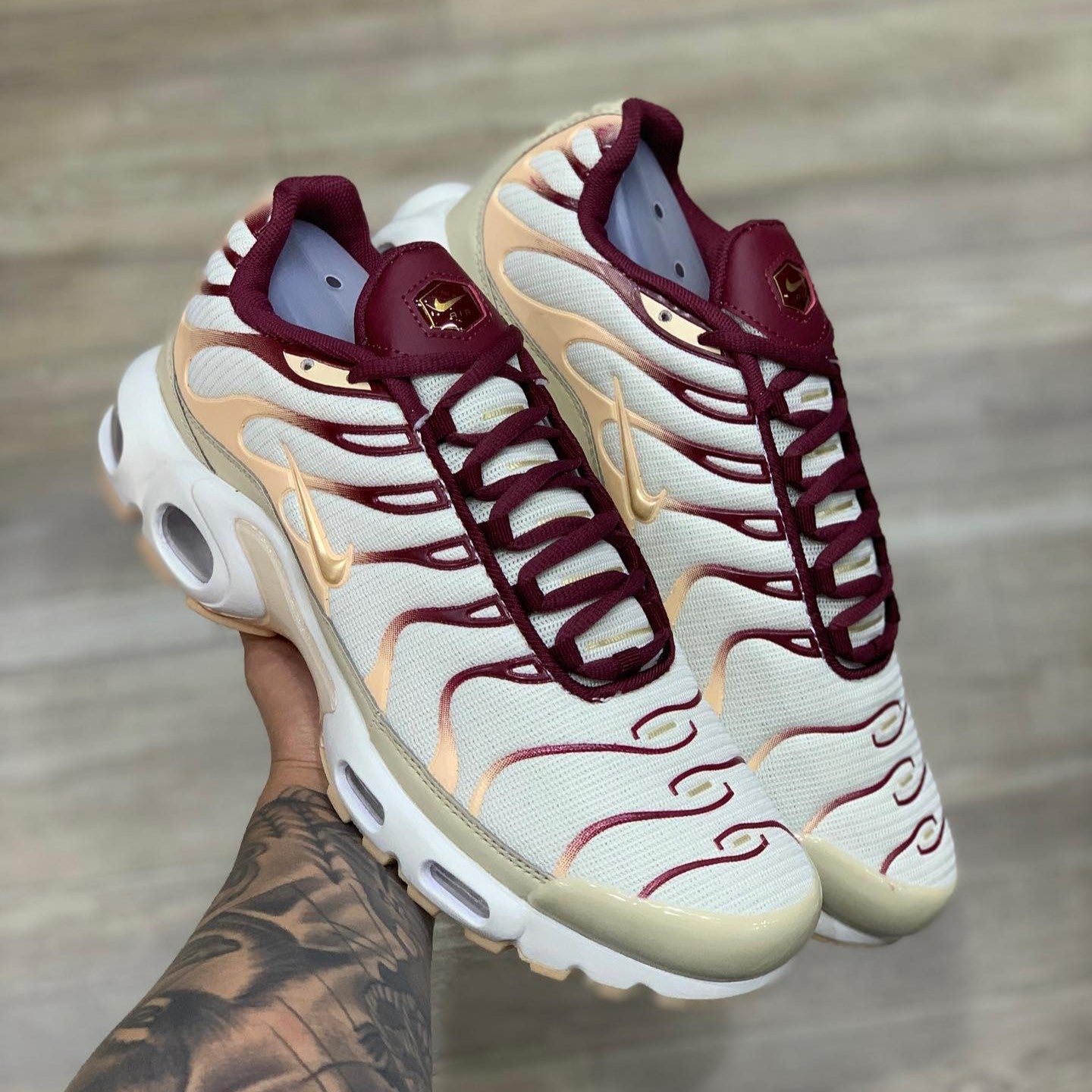 Air Max Plus TN Sail Team Red
