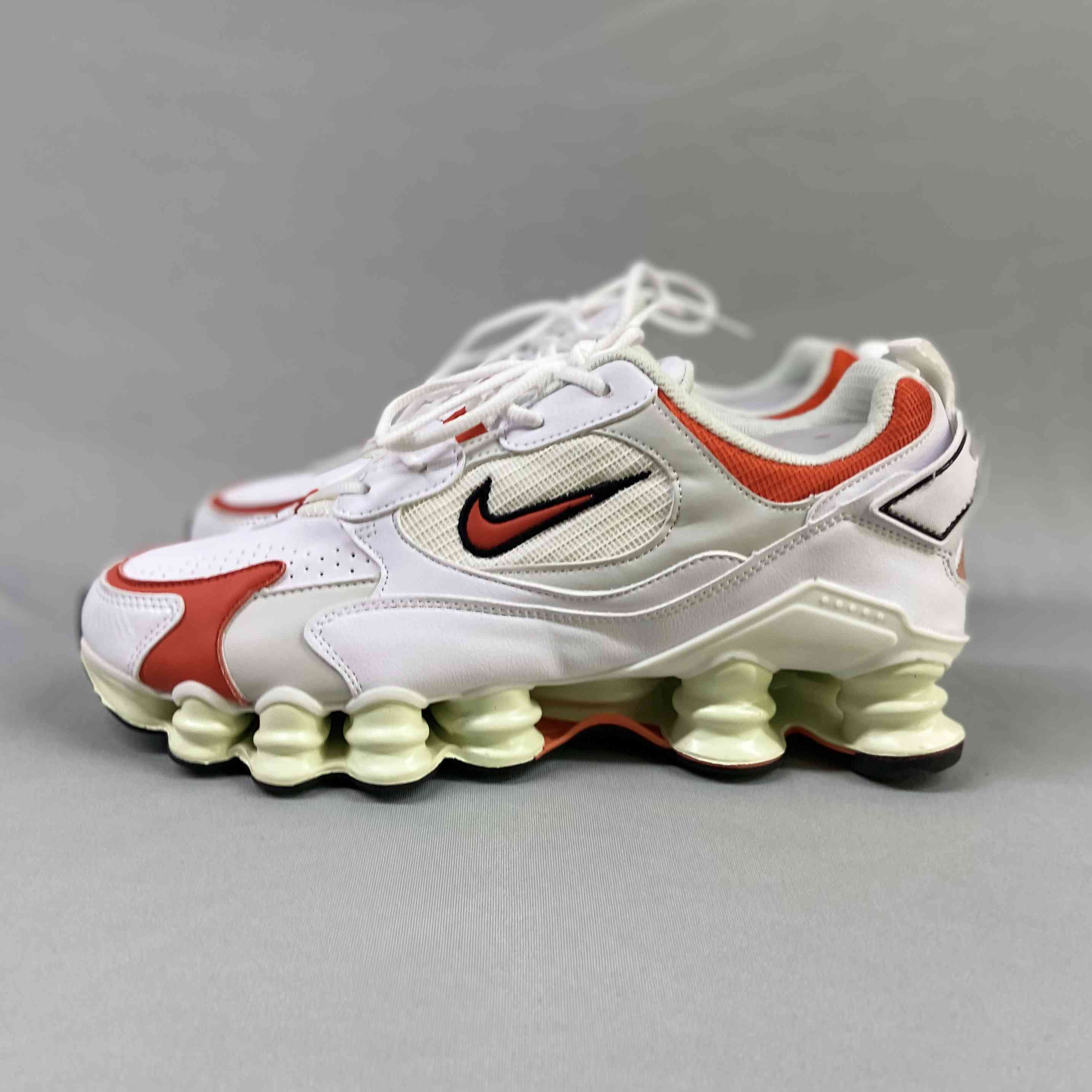 Shox TL Nova Women White-Team Orange Spruce