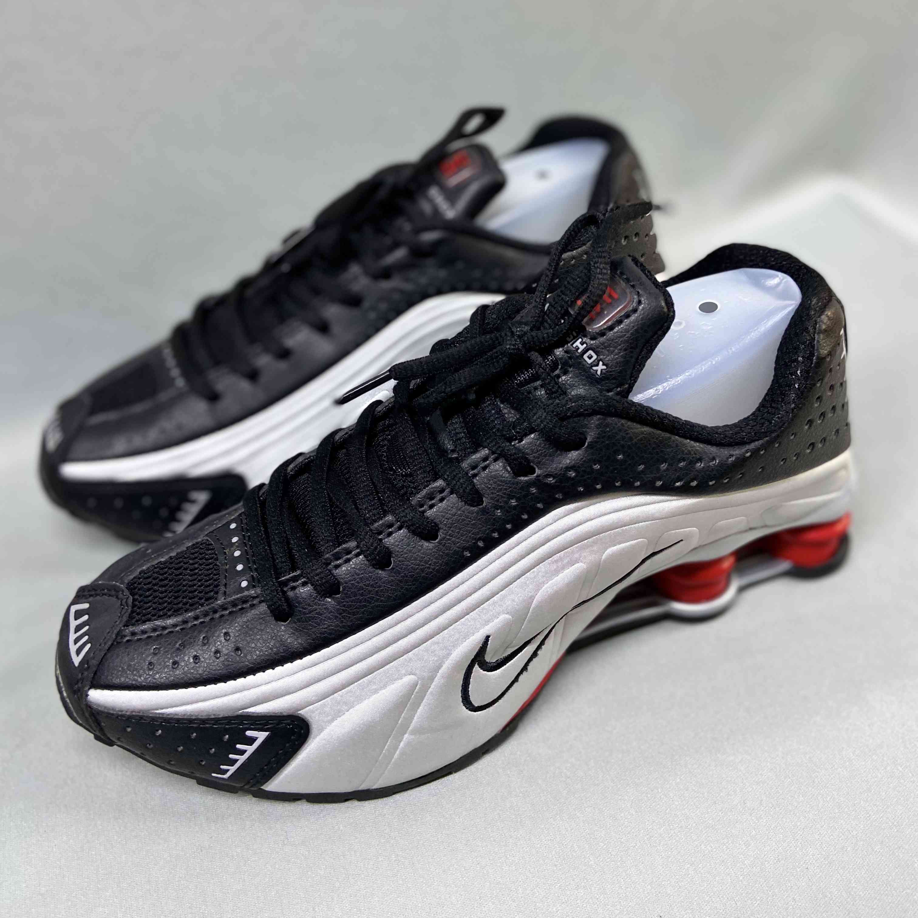 Shox R4 Retro OG