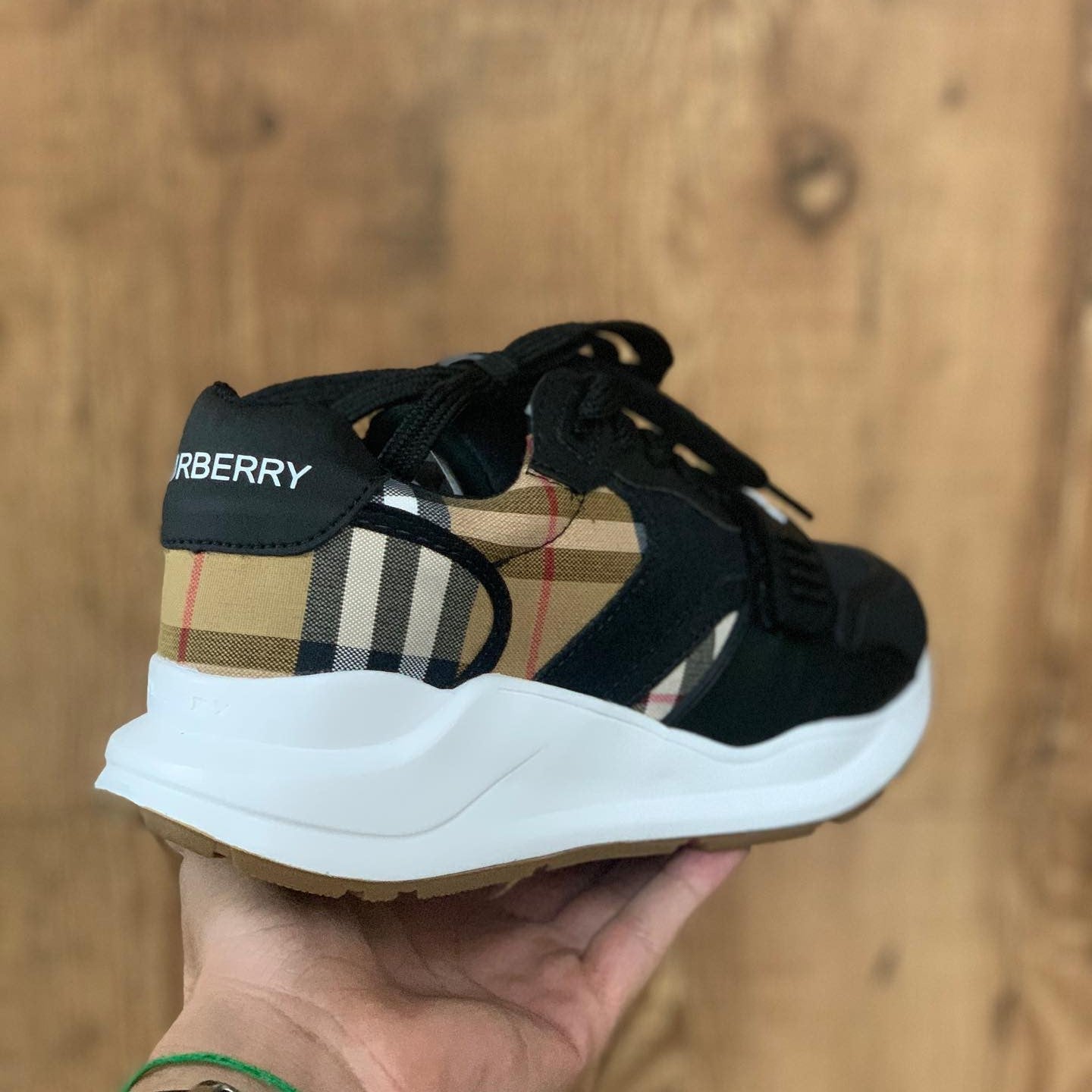 Burberry Ramsey Sneaker Black Beige
