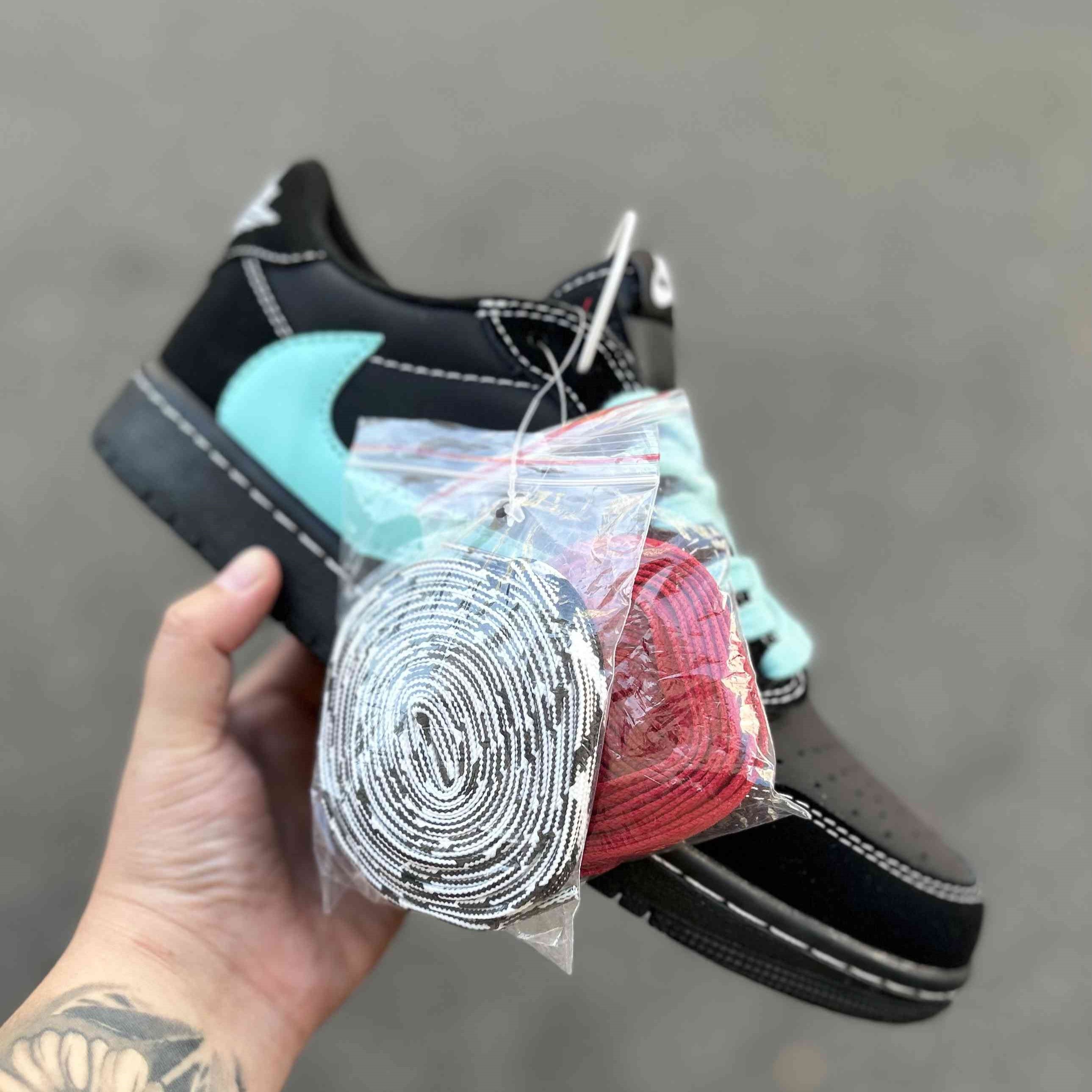 Air Jordan 1 Low 11837 x TIFFANY & CO.x Travis Scott