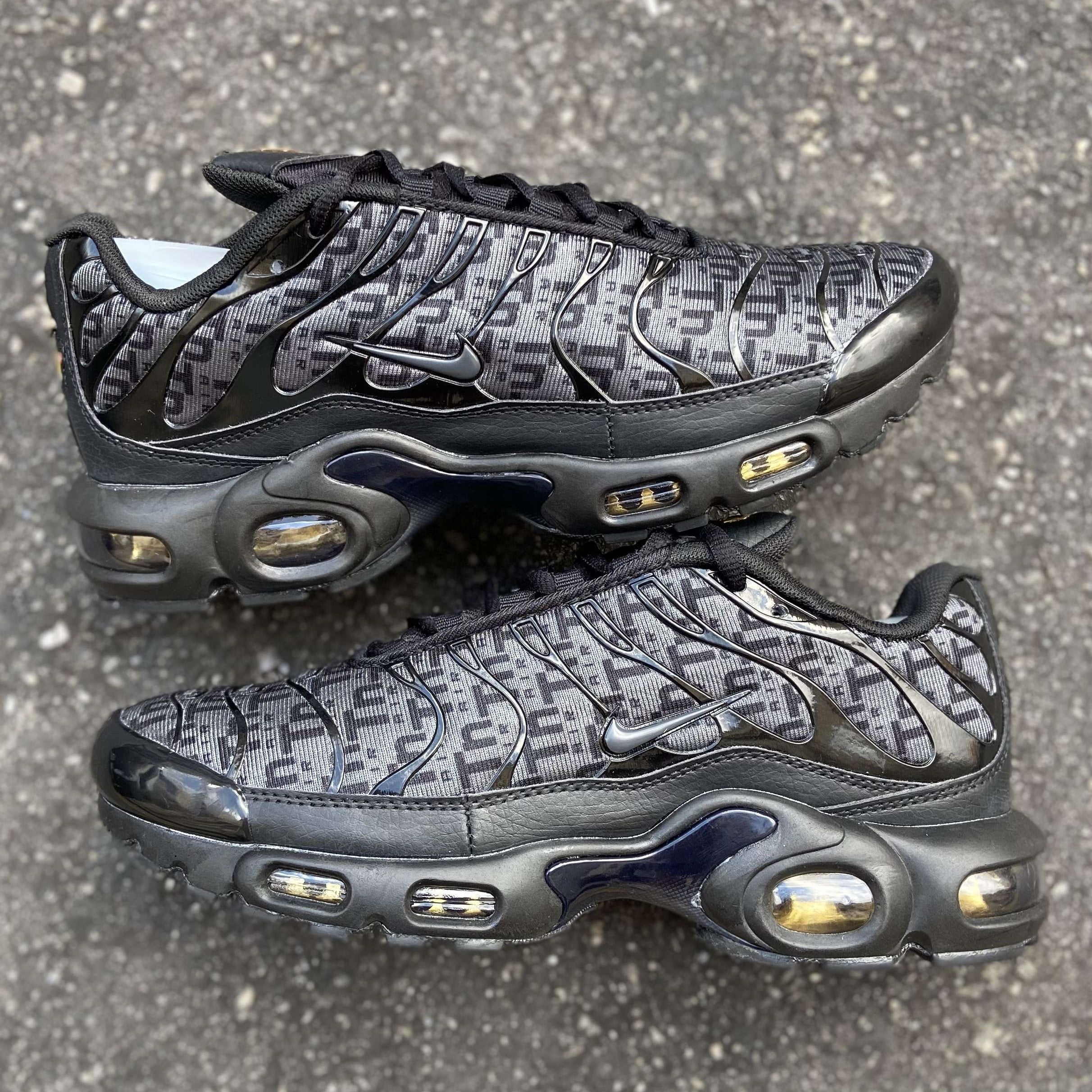 Air Max Plus TN Black Pattern