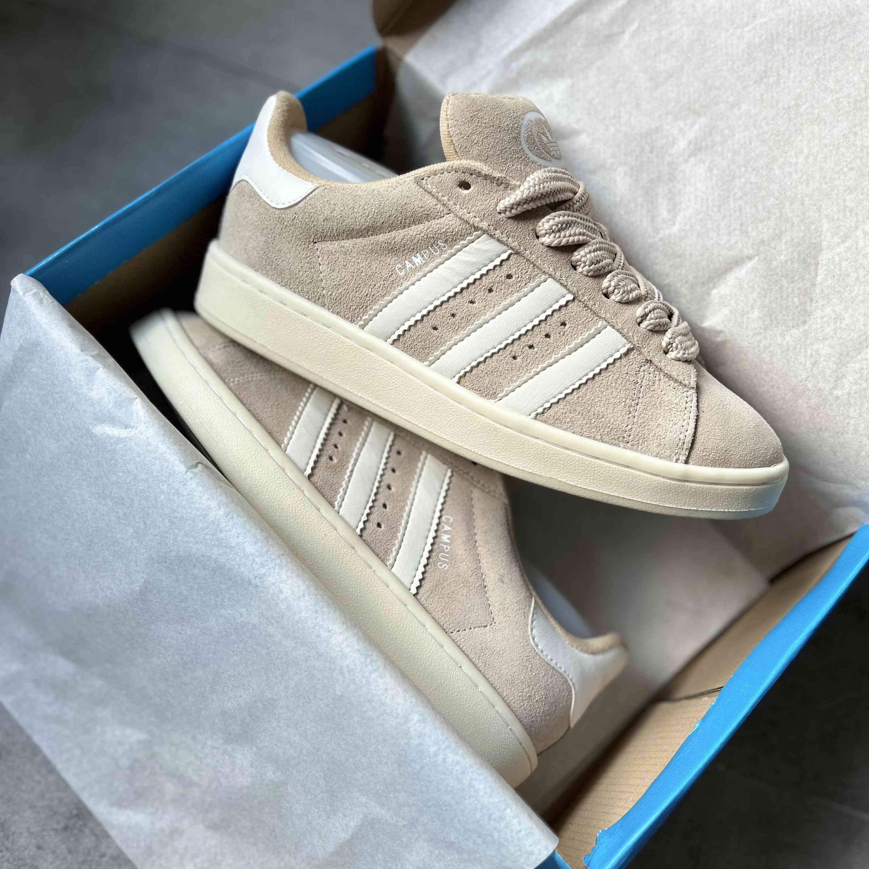 Campus 00S Wonder White