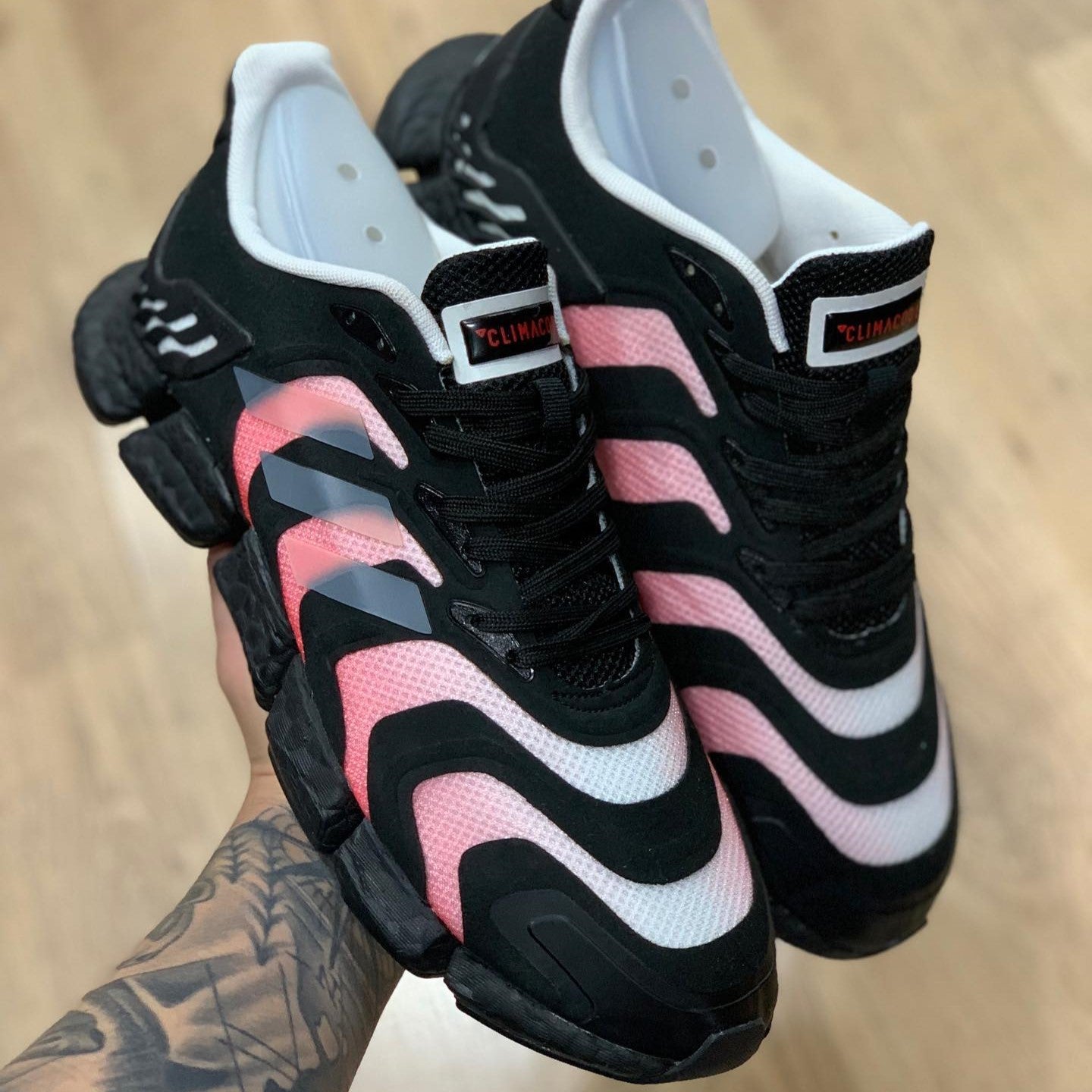 Climacool Vento Black Signal Pink