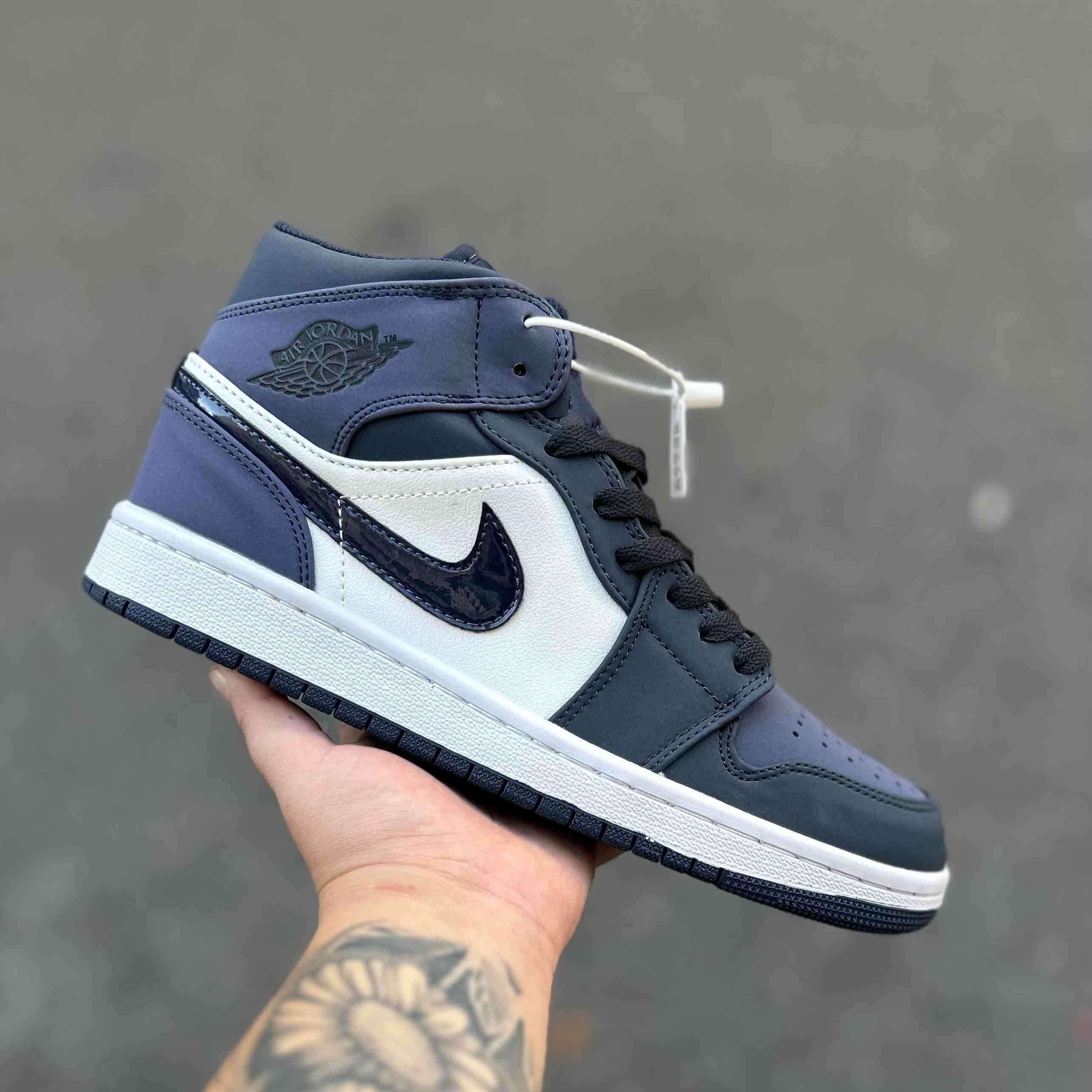 Air Jordan 1 Mid Obsidian Sanded Purple