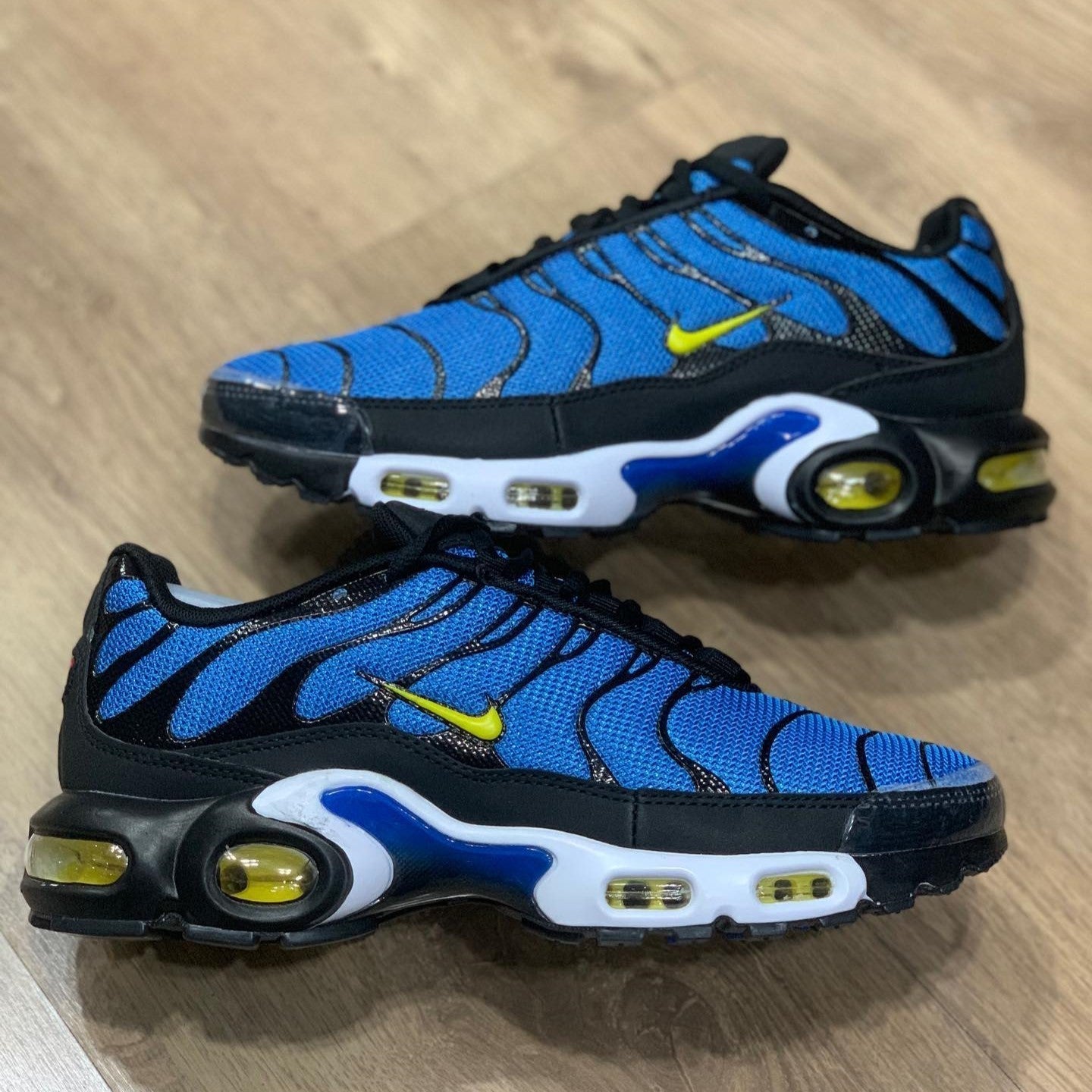 Air Max Plus Hyper Blue
