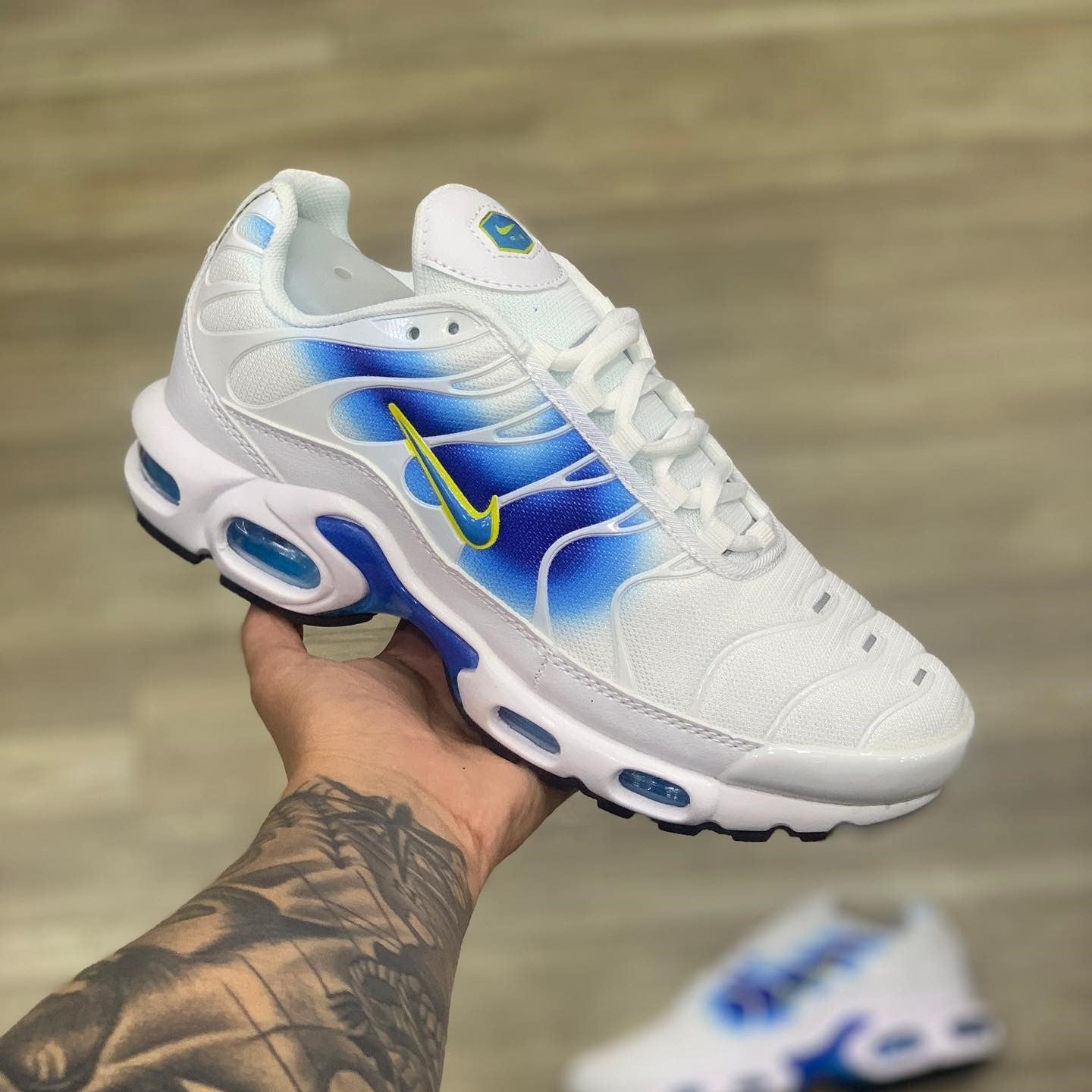 Air Max Plus TN Spray Paint Swoosh White Blue
