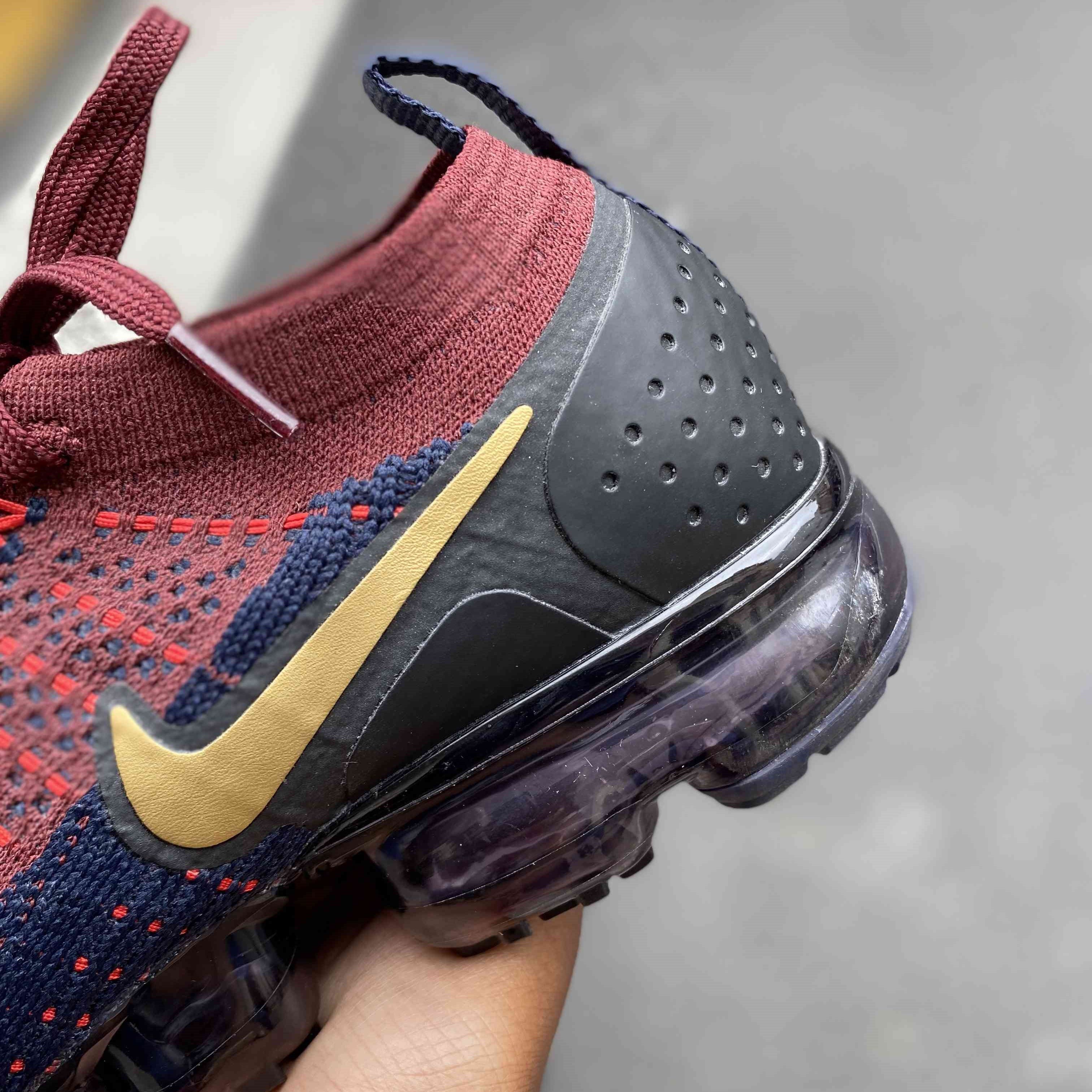 VaporMax Flyknit 2 Team Red Obsidian