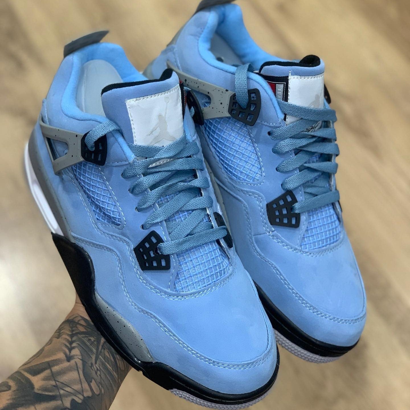Air Jordan 4 Retro University Blue