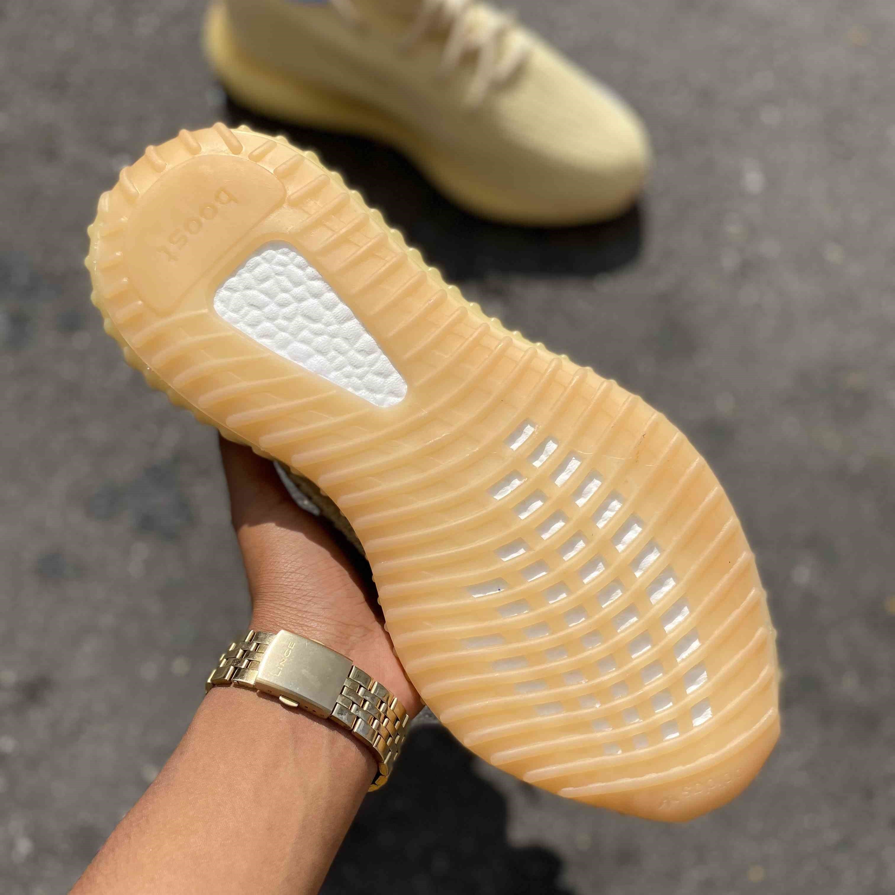 Yeezy Boost 350 v2 Linen