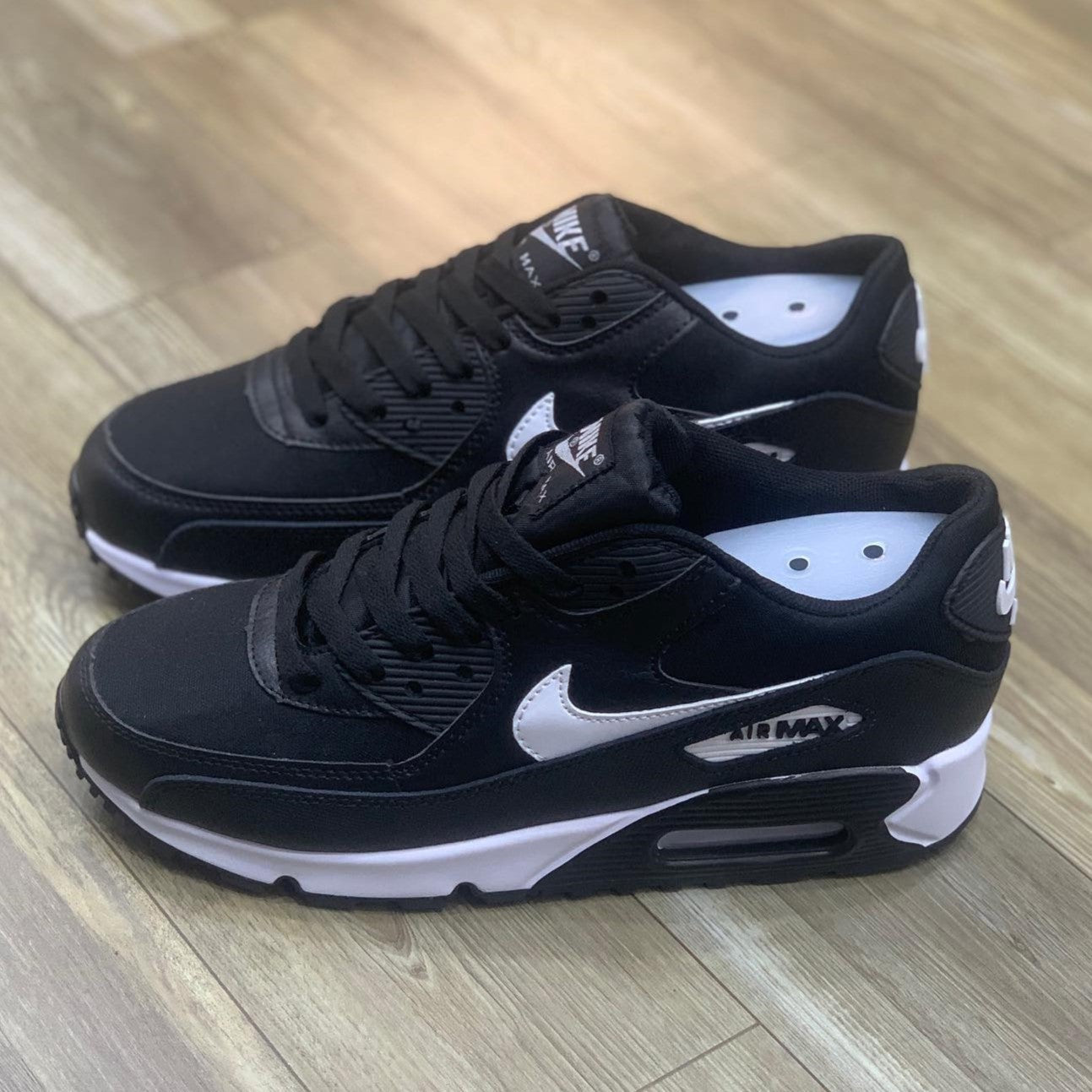 Air Max 90 Black White