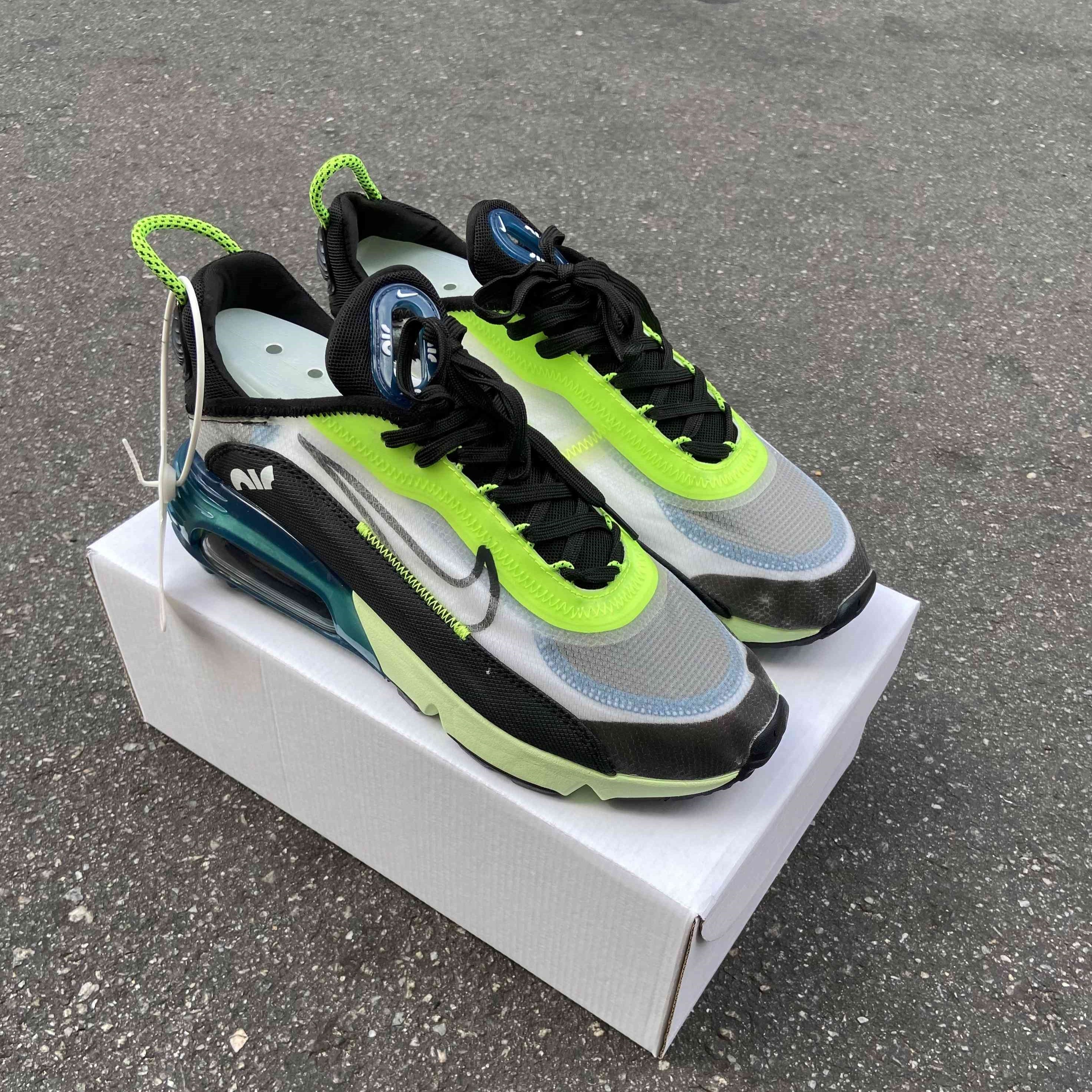 Air Max 2090 Volt Blue