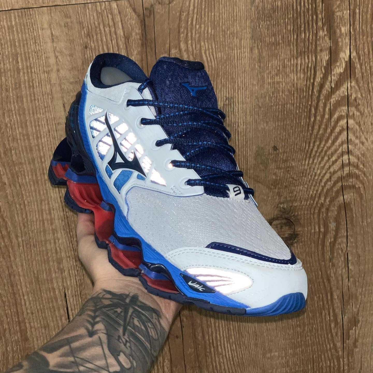 Wave Prophecy 9 White Blue Red