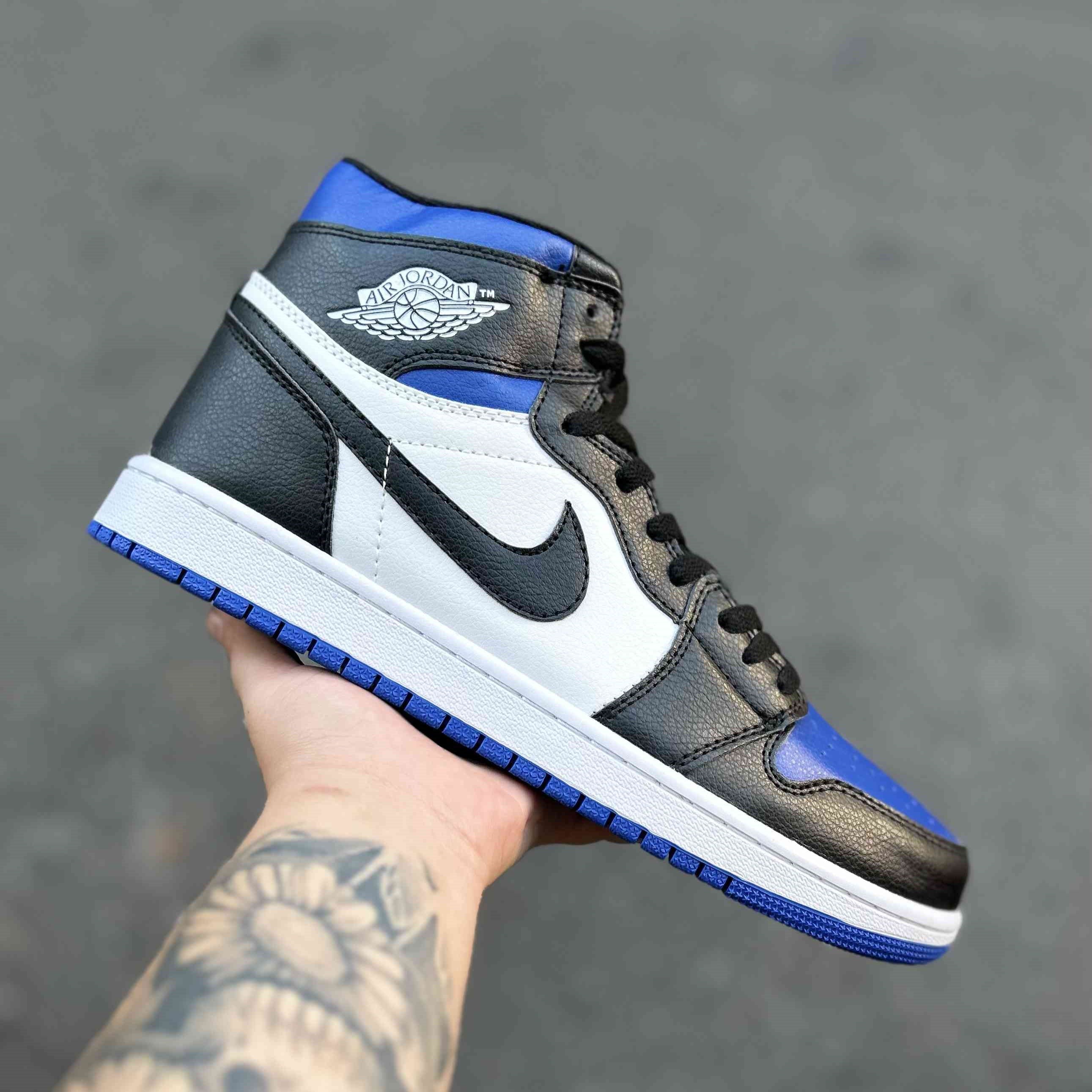 Air Jordan 1 Retro High Royal Toe GS
