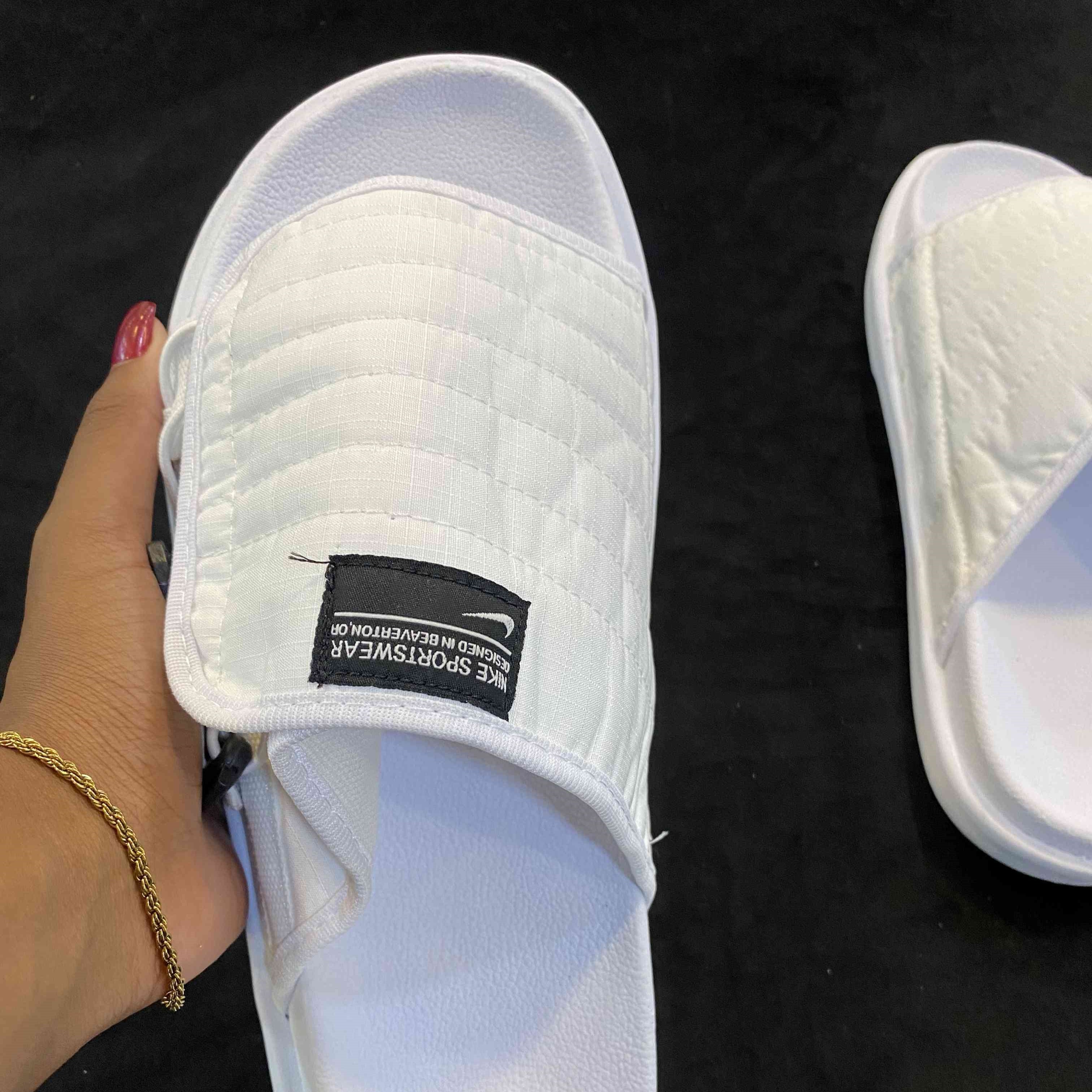 Asuna 2 Slide Triple White