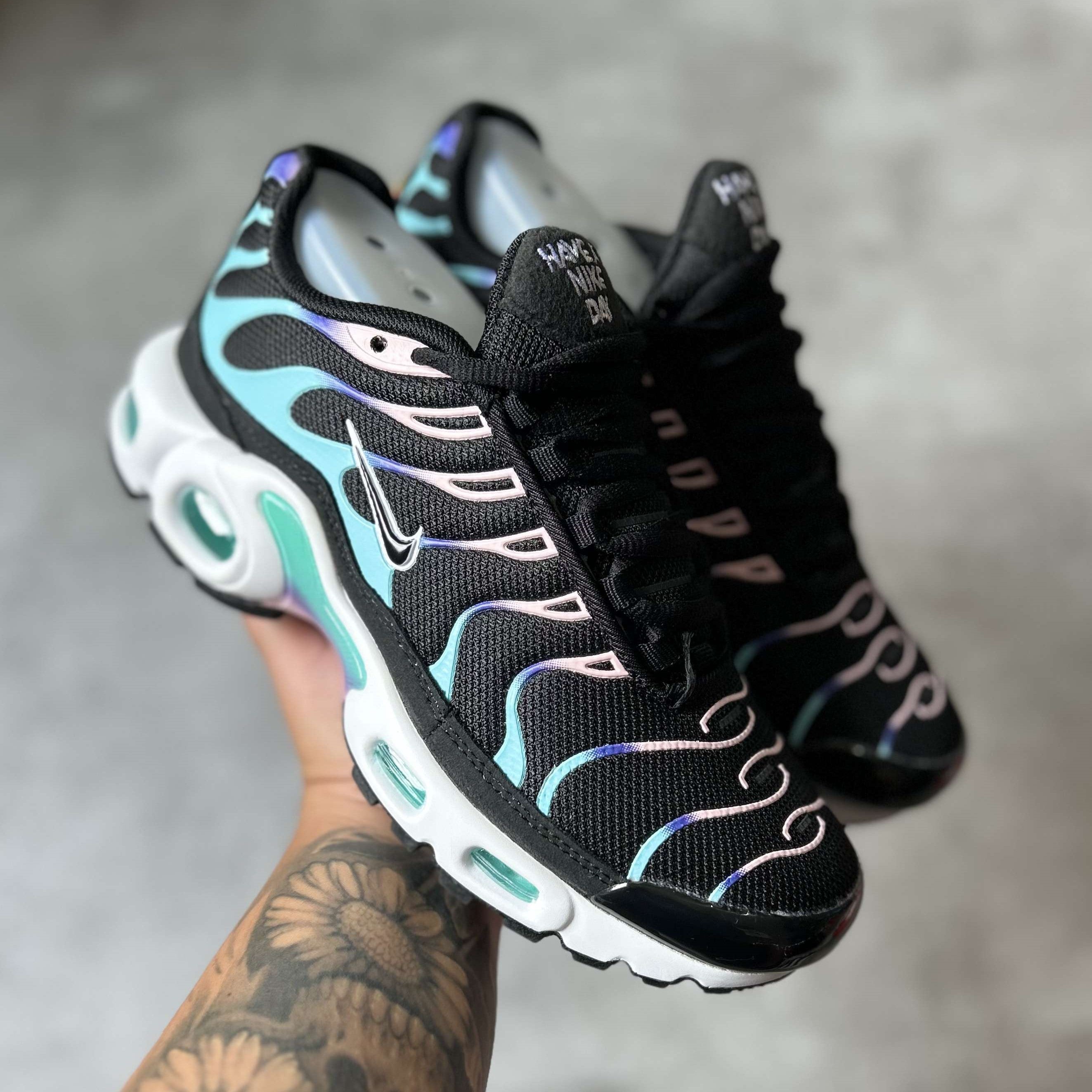 Air Max Plus TN Have a Nike Day