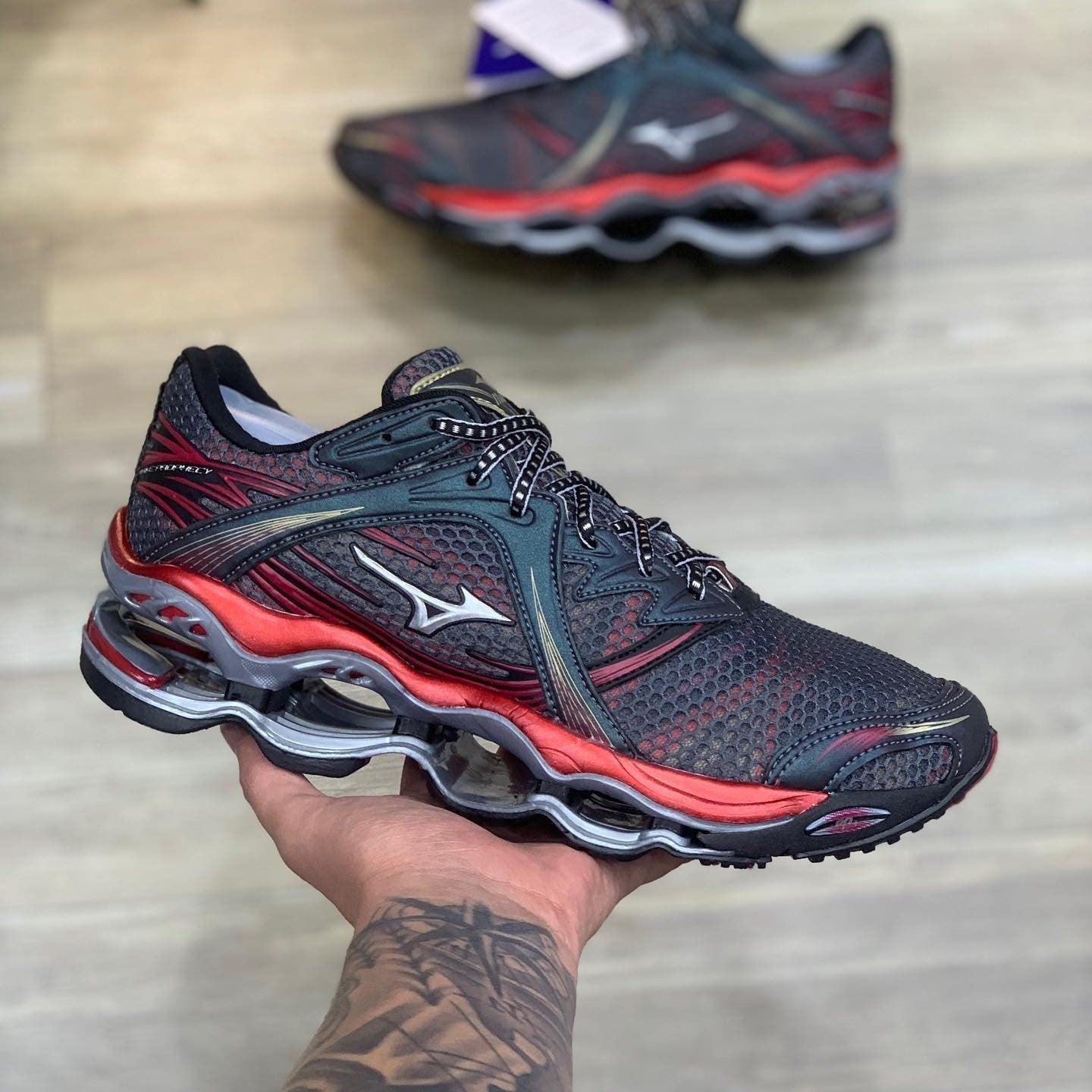 Wave Prophecy 1 Grey Red