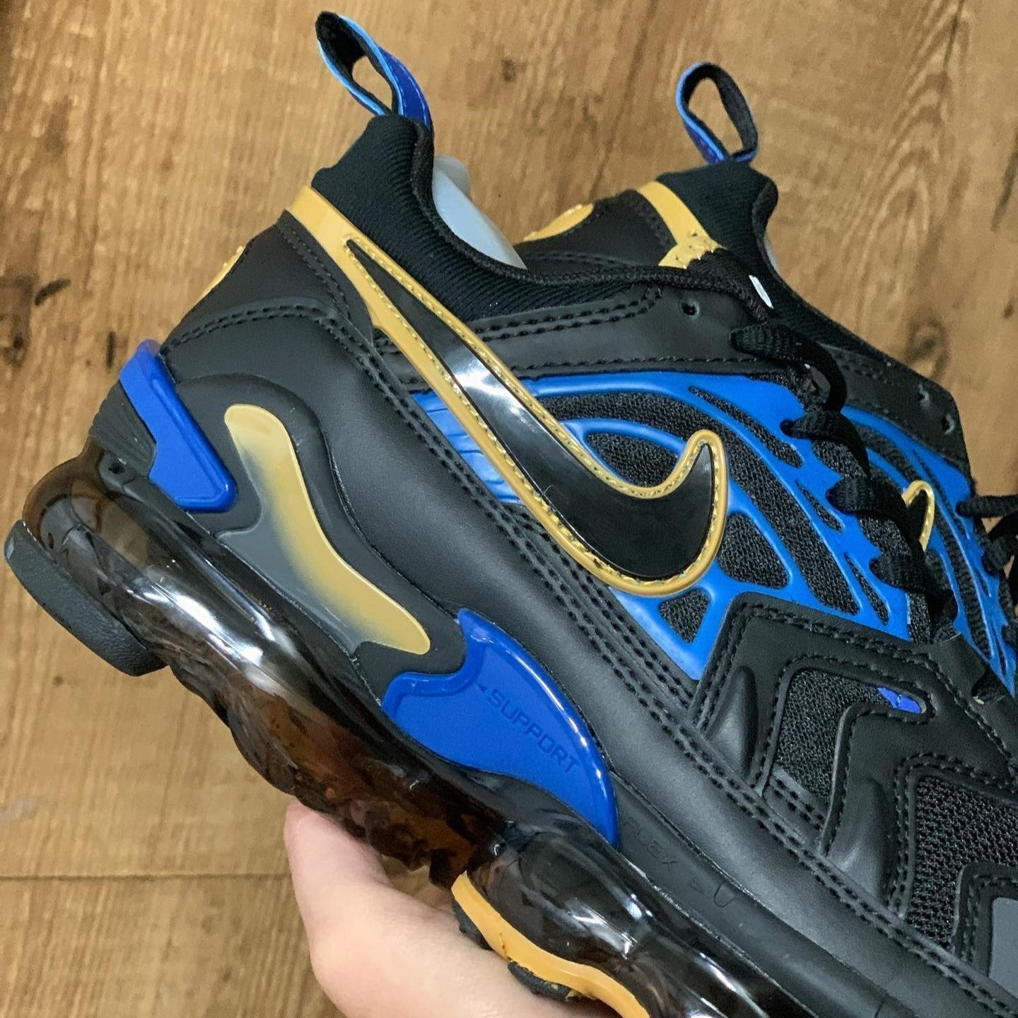 VaporMax EVO Black Cobalt