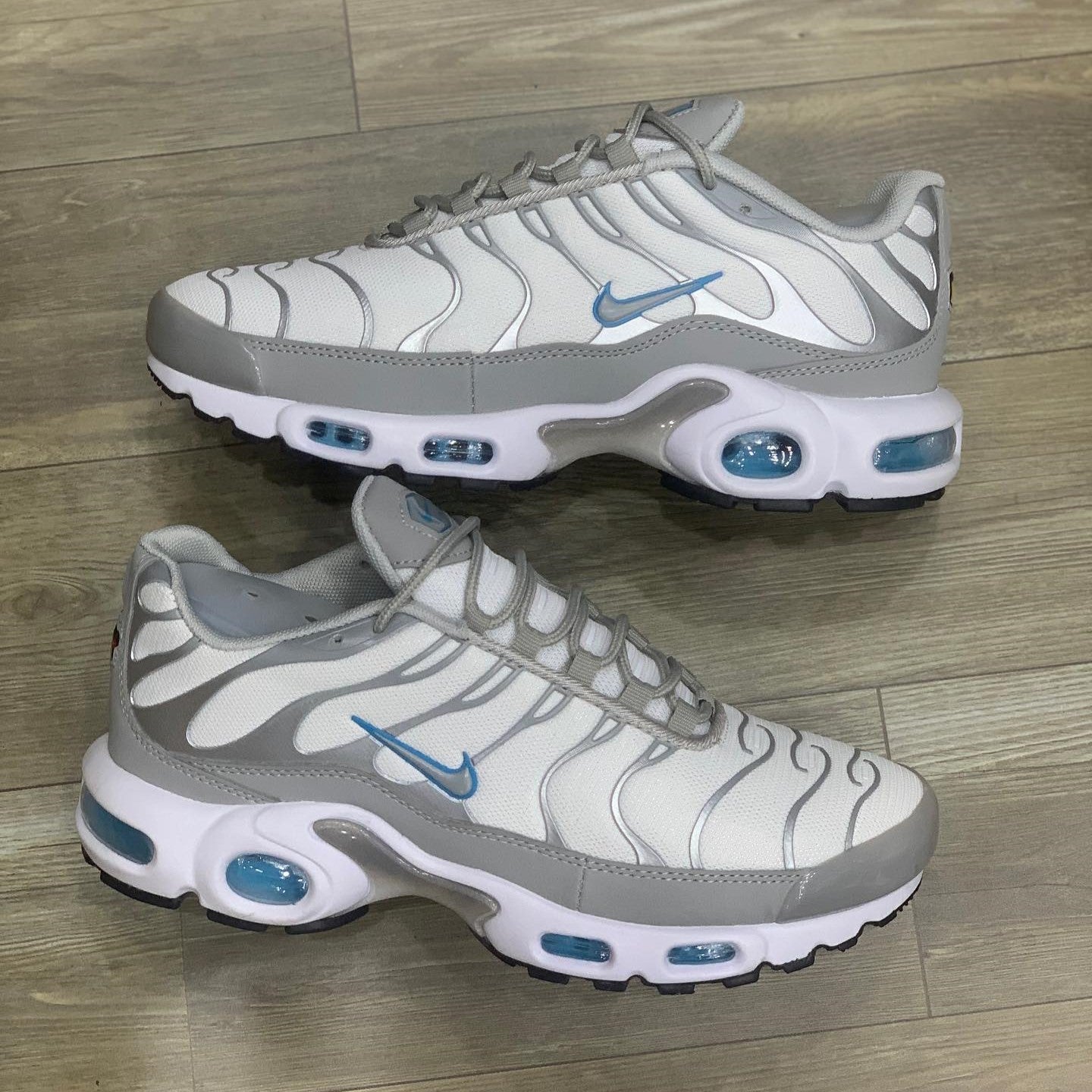 Air Max Plus White Laser Blue