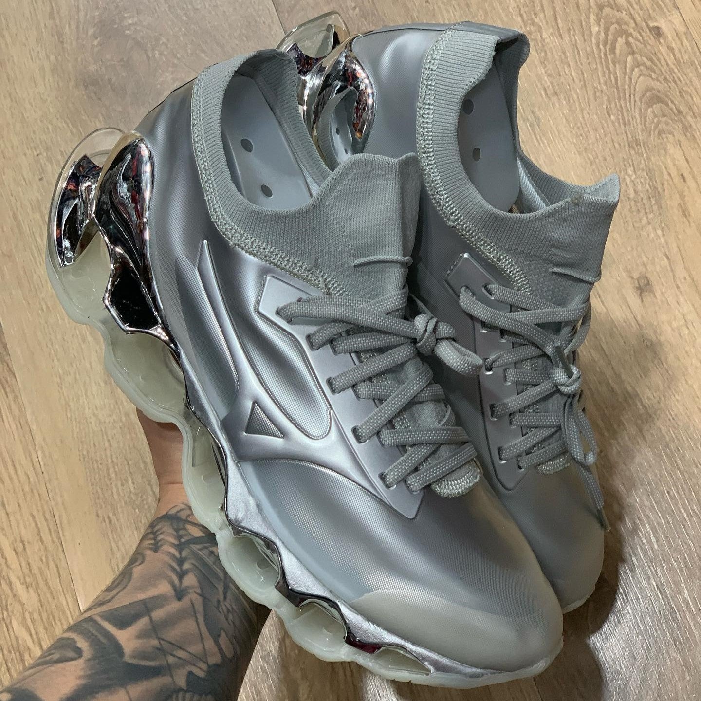 Wave Prophecy X Hajime Sorayama Grey