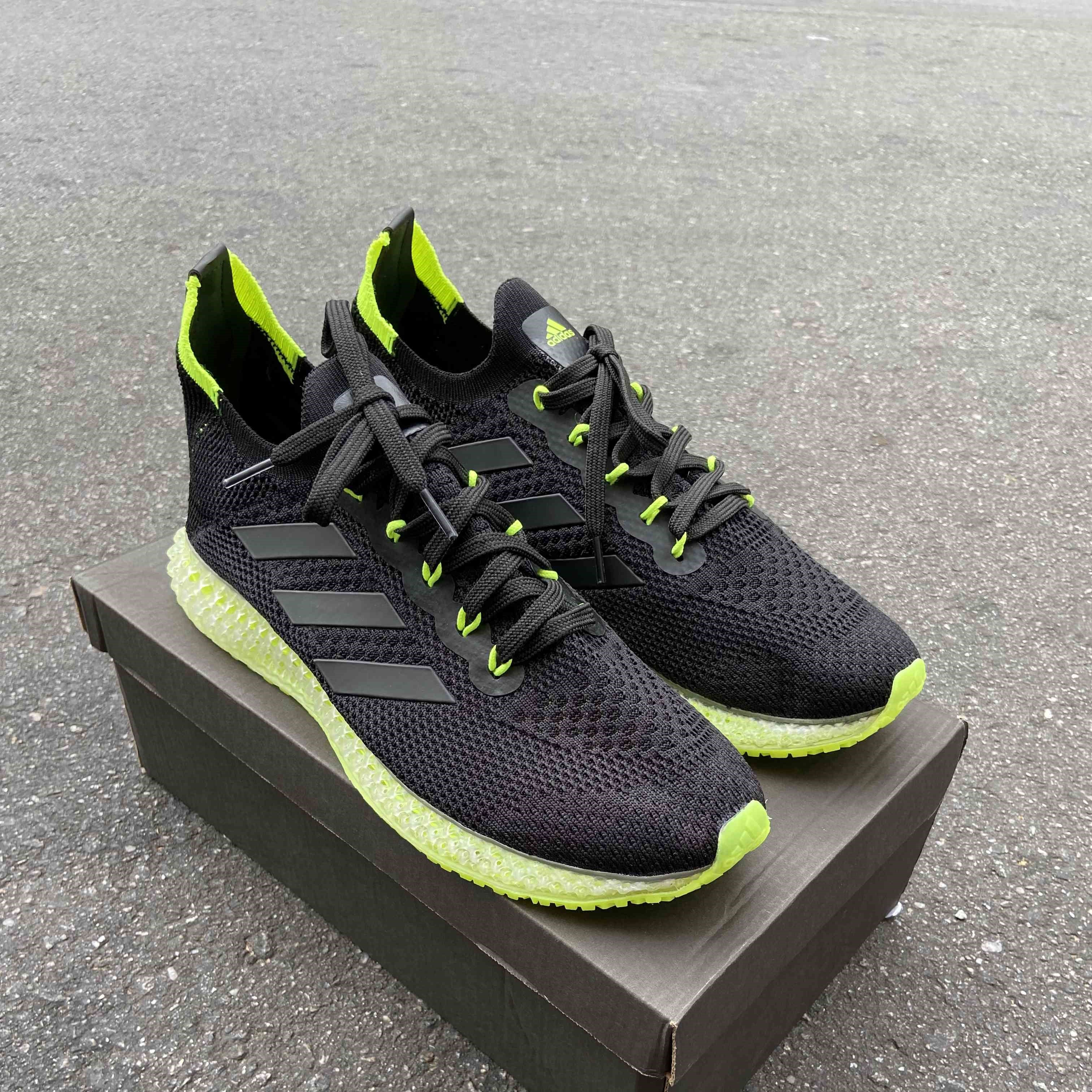 Futurecraft 4D Black Gren Line
