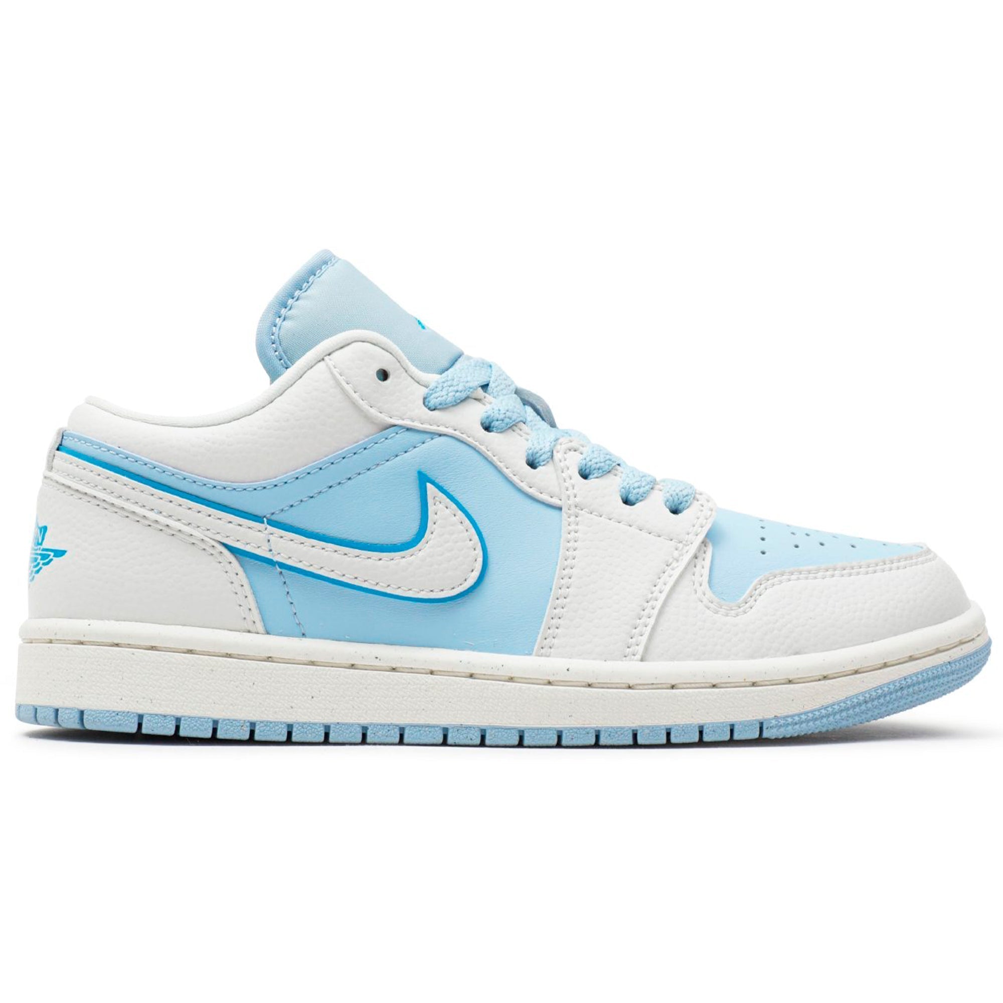 Air Jordan 1 Low SE Reverse Ice Blue
