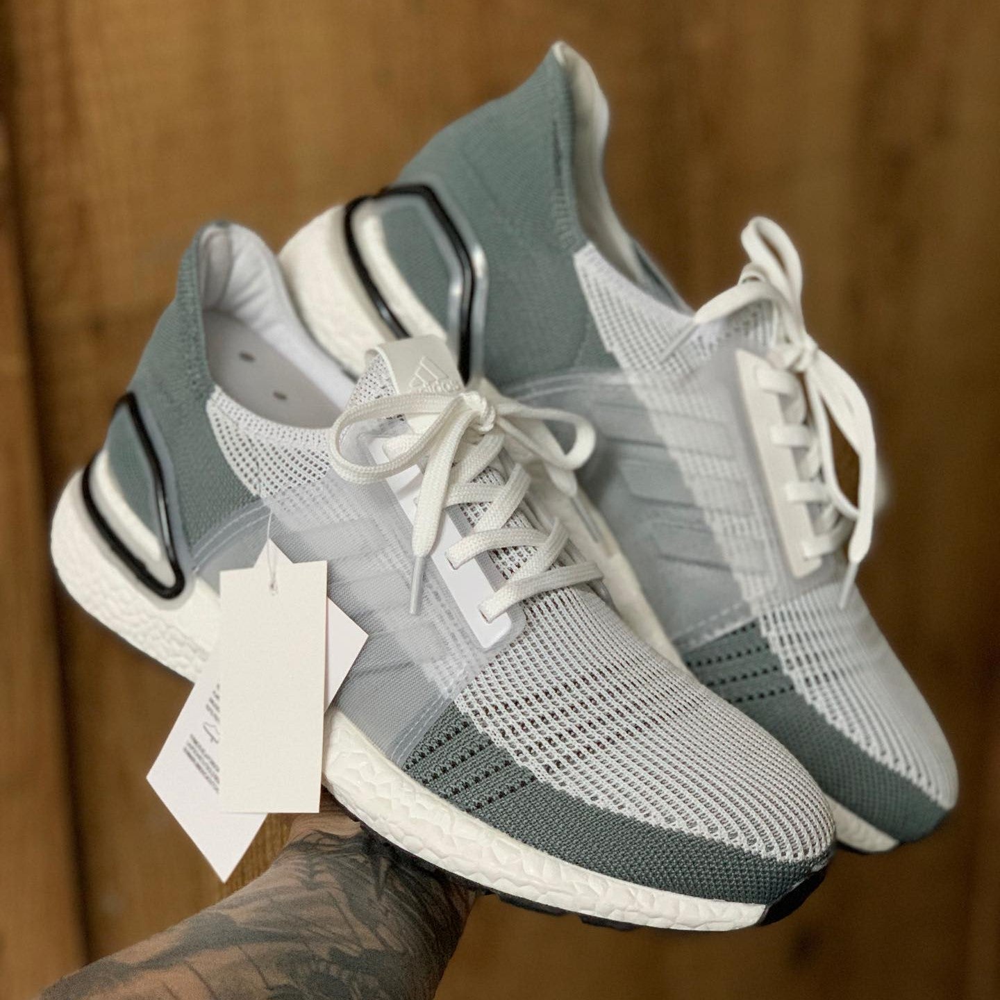 UltraBoost 19 Grey White