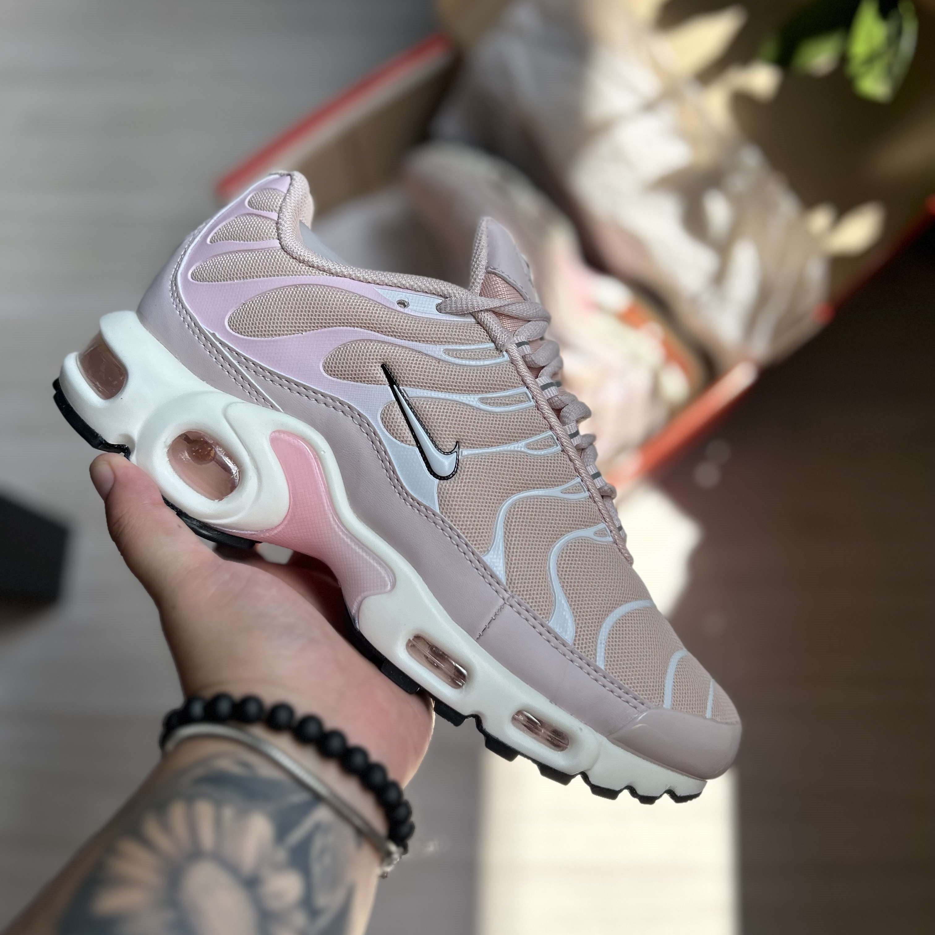 Air Max Plus TN Sandrift Oxford Pink