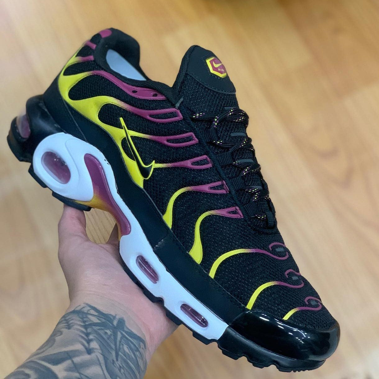 Air Max Plus TN Black & University Gold