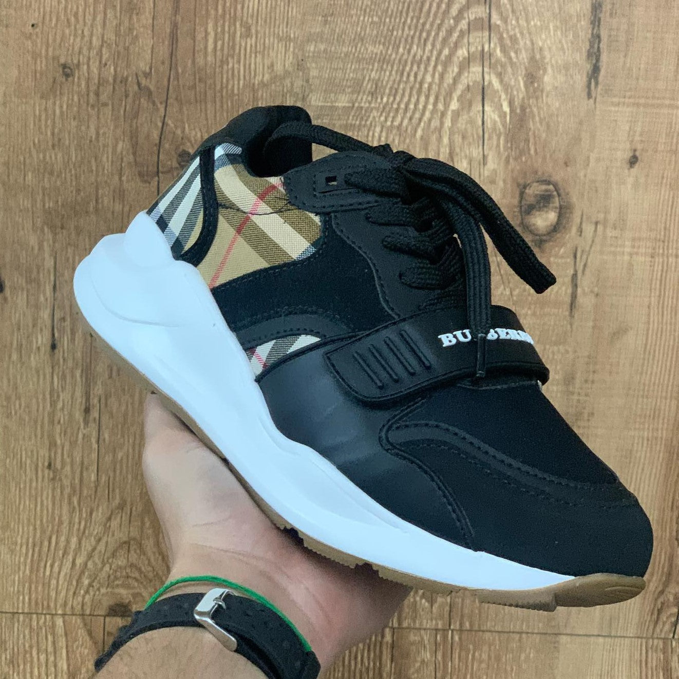 Burberry Ramsey Sneaker Black Beige