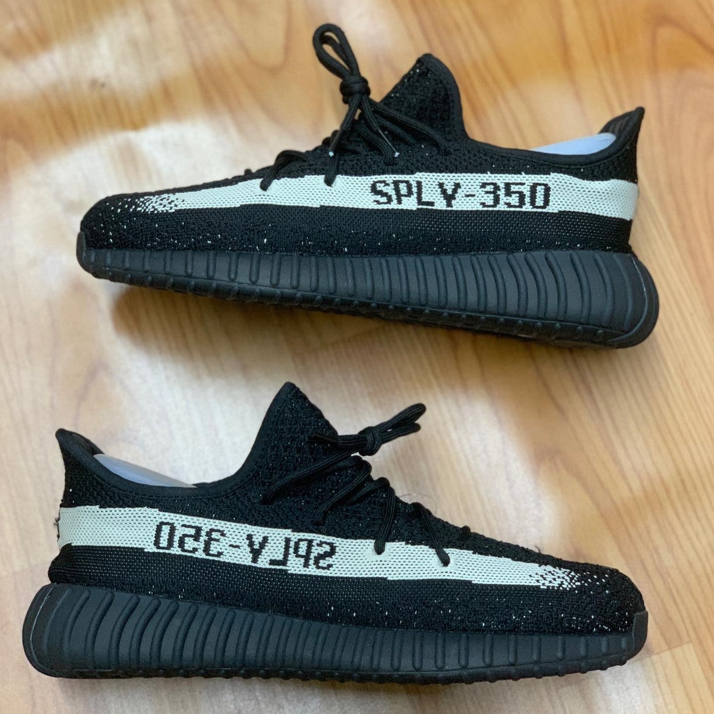 Yeezy Boost 350 v2 Core Black White