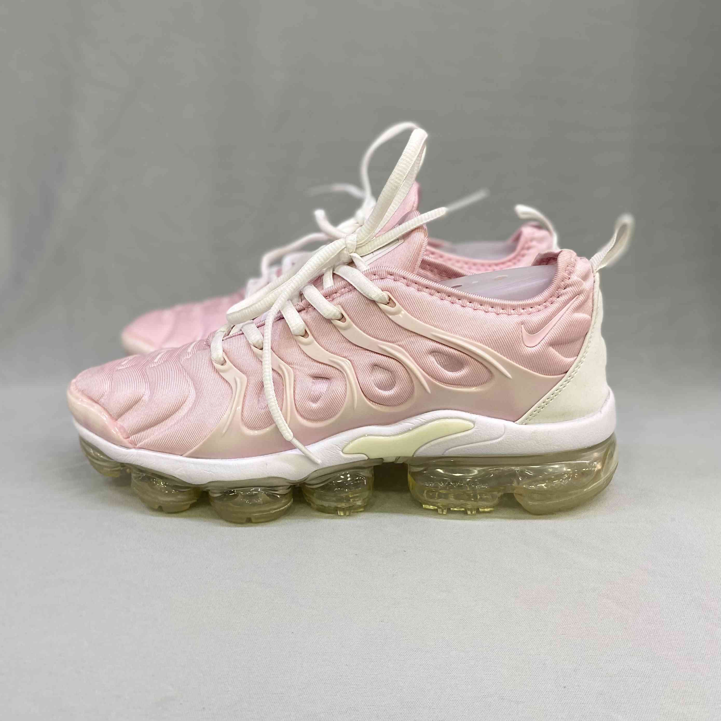 VaporMax Plus Pink Oxford