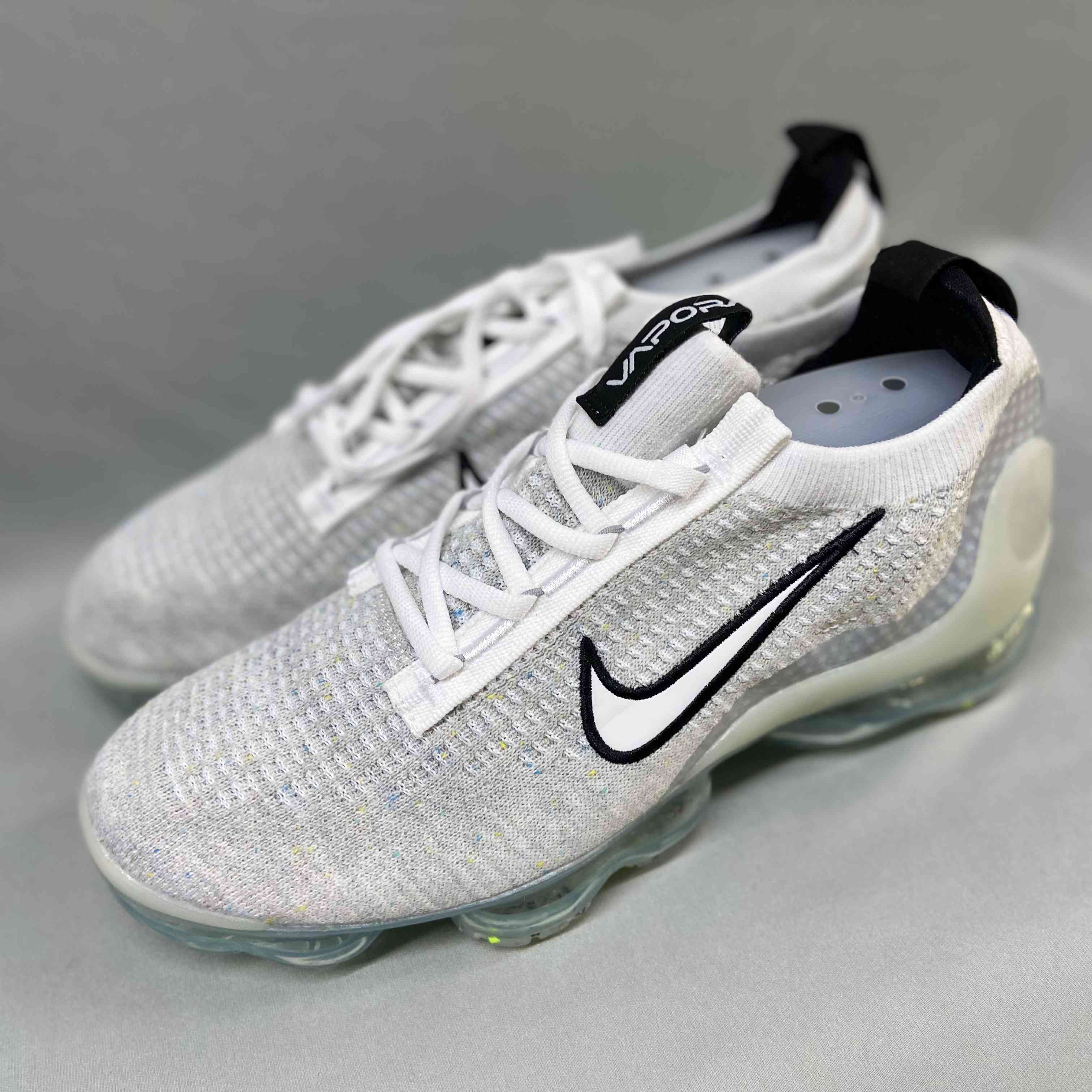 VaporMax 2021 Flyknit Monochrome