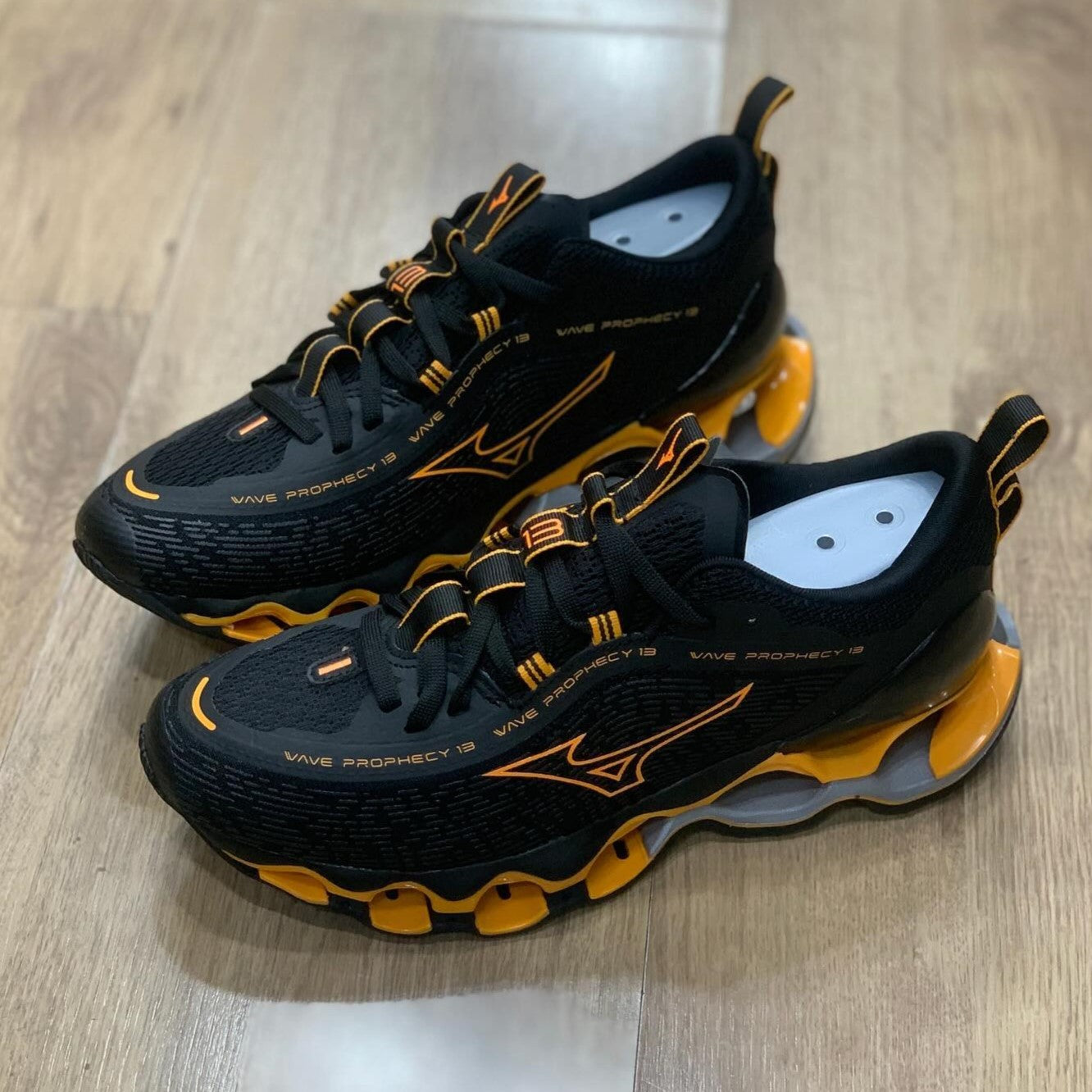 Wave Prophecy 13 Black Orange