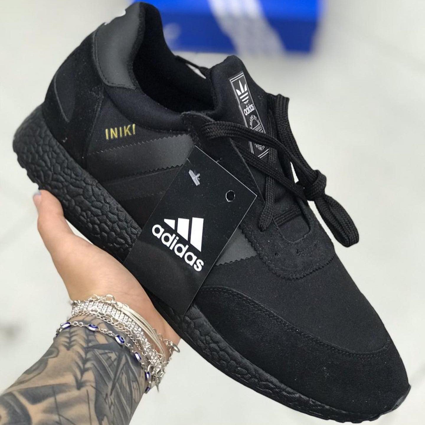 Iniki Runner Triple Black