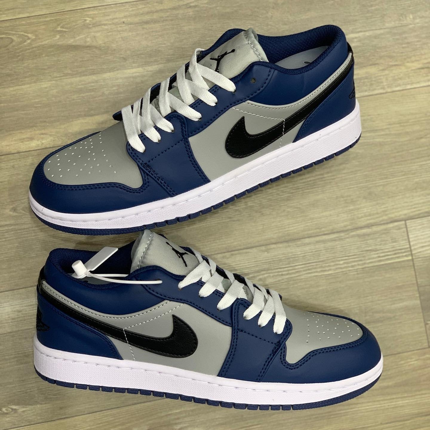 Air Jordan 1 Low Gray Navy Blue Black