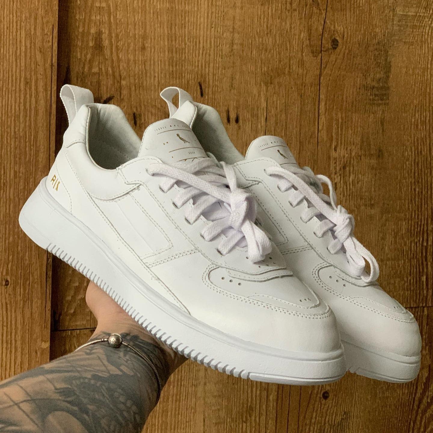 Hero Rsv #223 Triple White