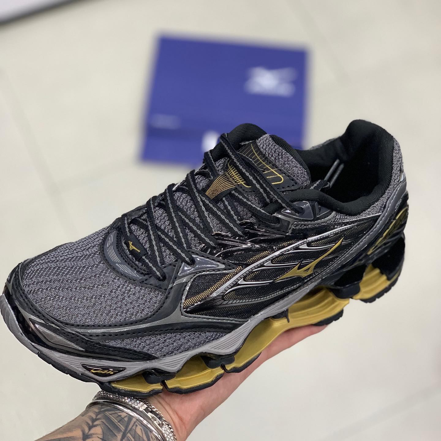 Wave Prophecy 6 Grey Yellow