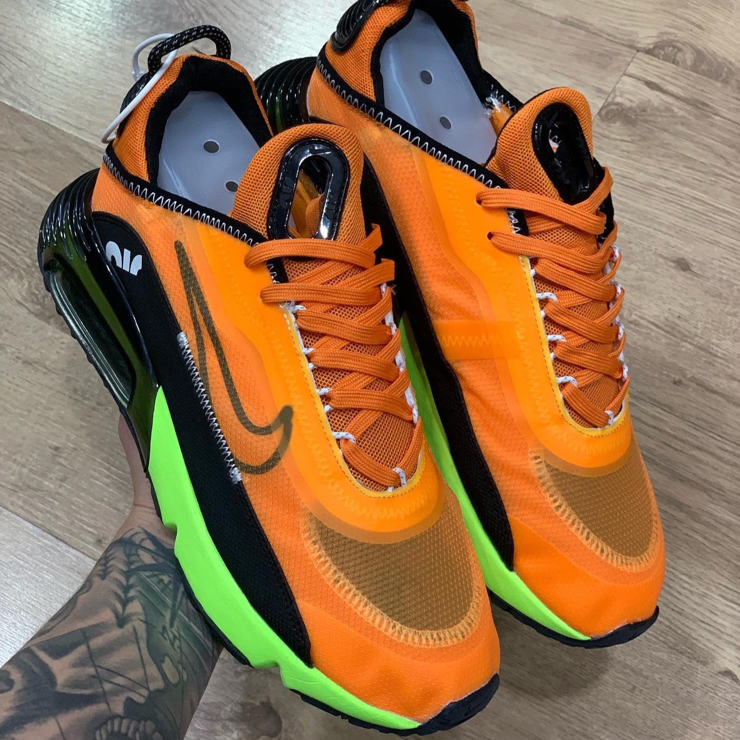 Air Max 2090 Black Orange