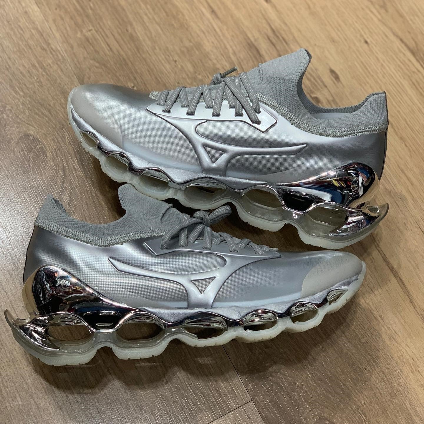 Wave Prophecy X Hajime Sorayama Grey